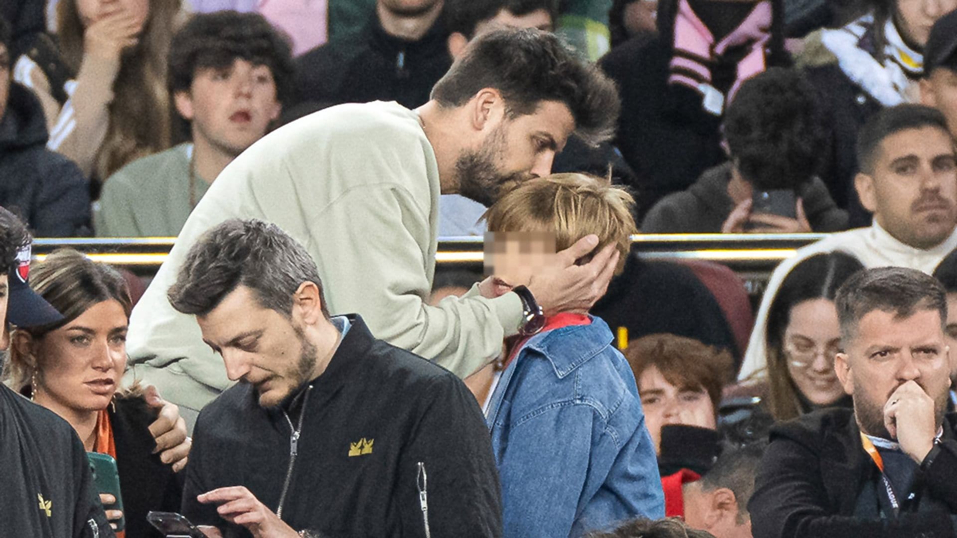 Los mejores momentos de Gerard Piqué en la final de la King's League: de su llegada en helicóptero a sus gestos con sus hijos