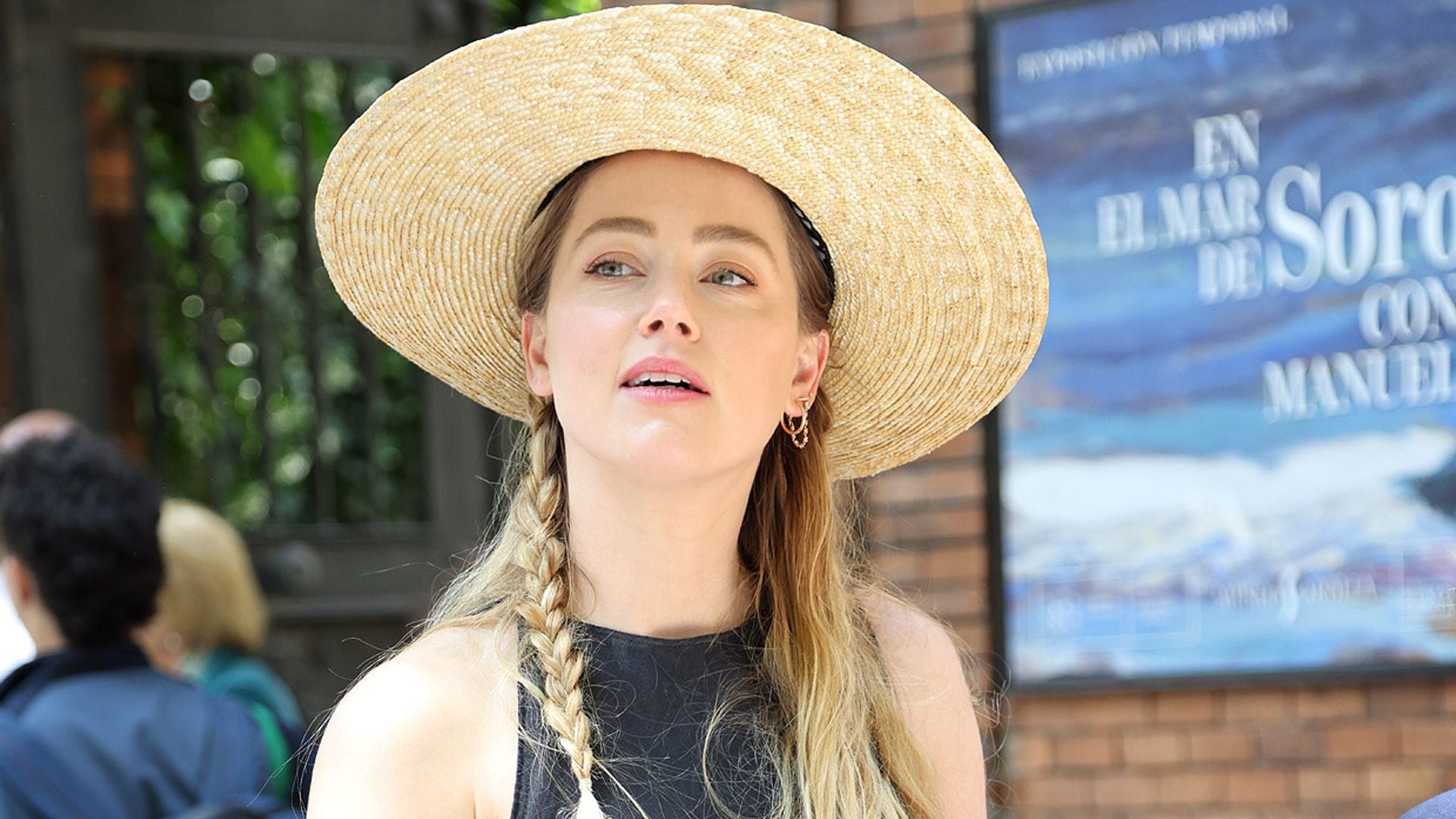 Amber Heard y sus primeros pasos en Madrid: visita el museo Sorolla y reencuentro con sus fans