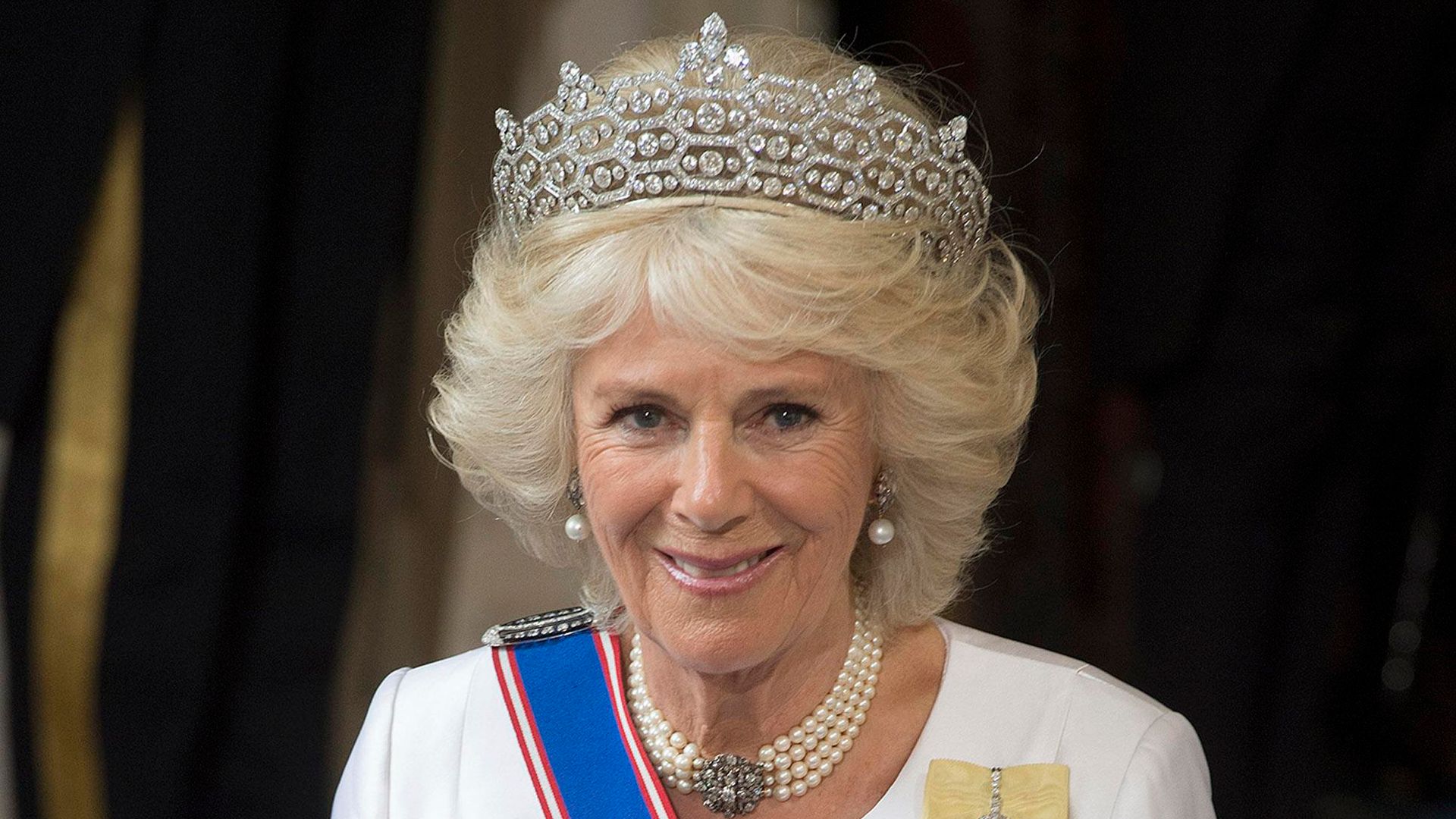 El día que ¡HOLA! coronó a Camilla Parker-Bowles como reina... hace 25 años