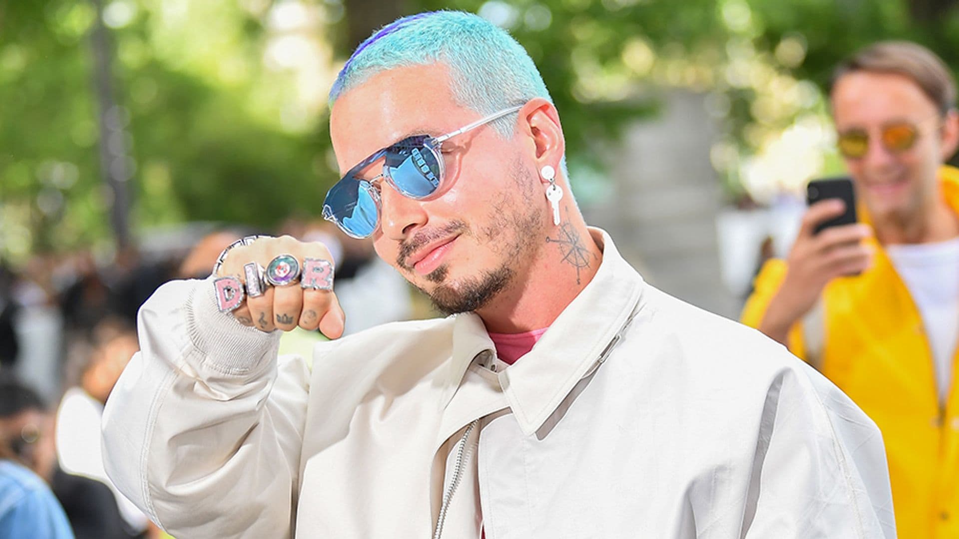 Así se preparó J Balvin para el desfile de Dior Homme