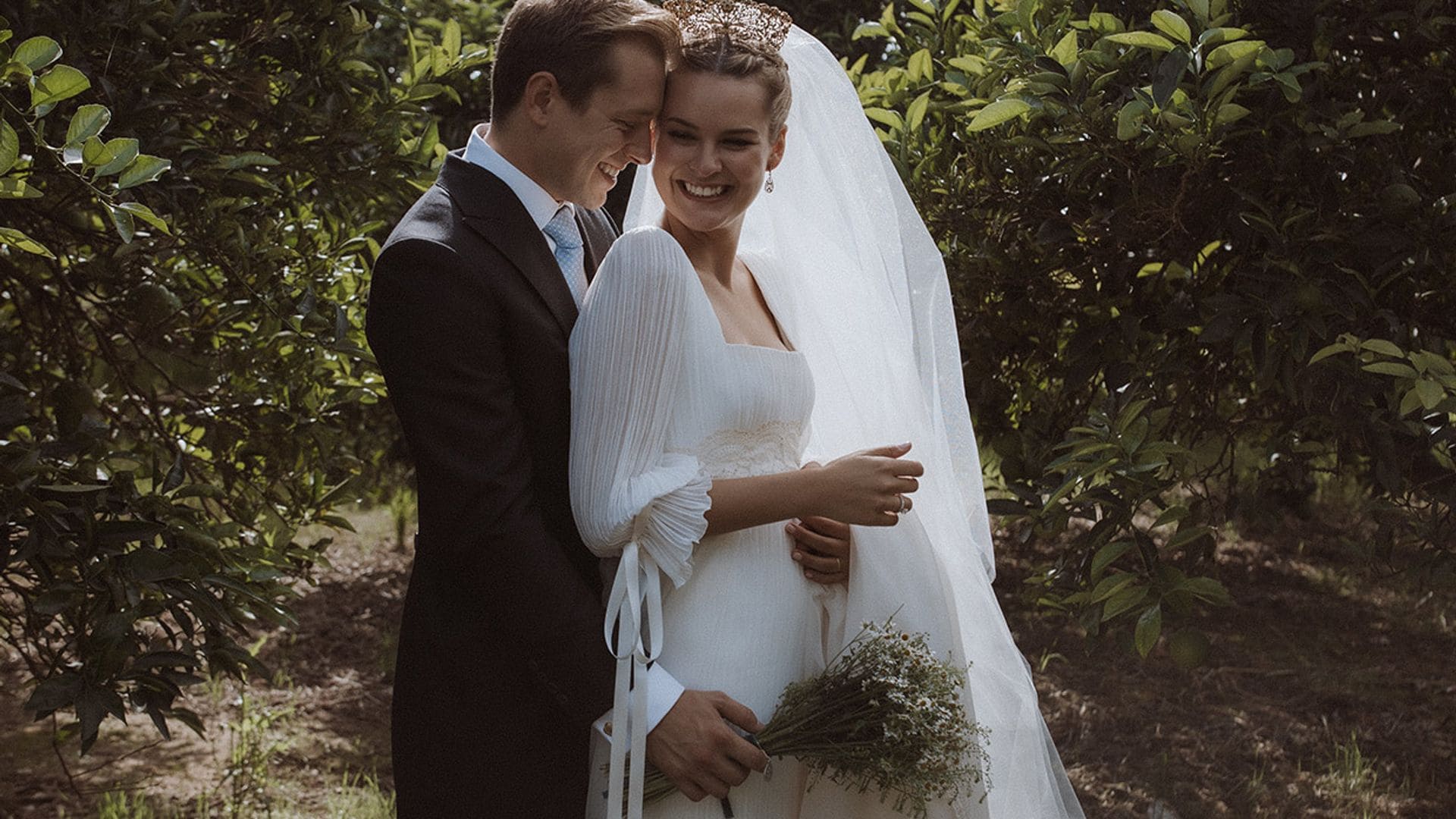 La boda en Castellón de Berta, la novia del look vaporoso inspirado en 'Orgullo y prejuicio'