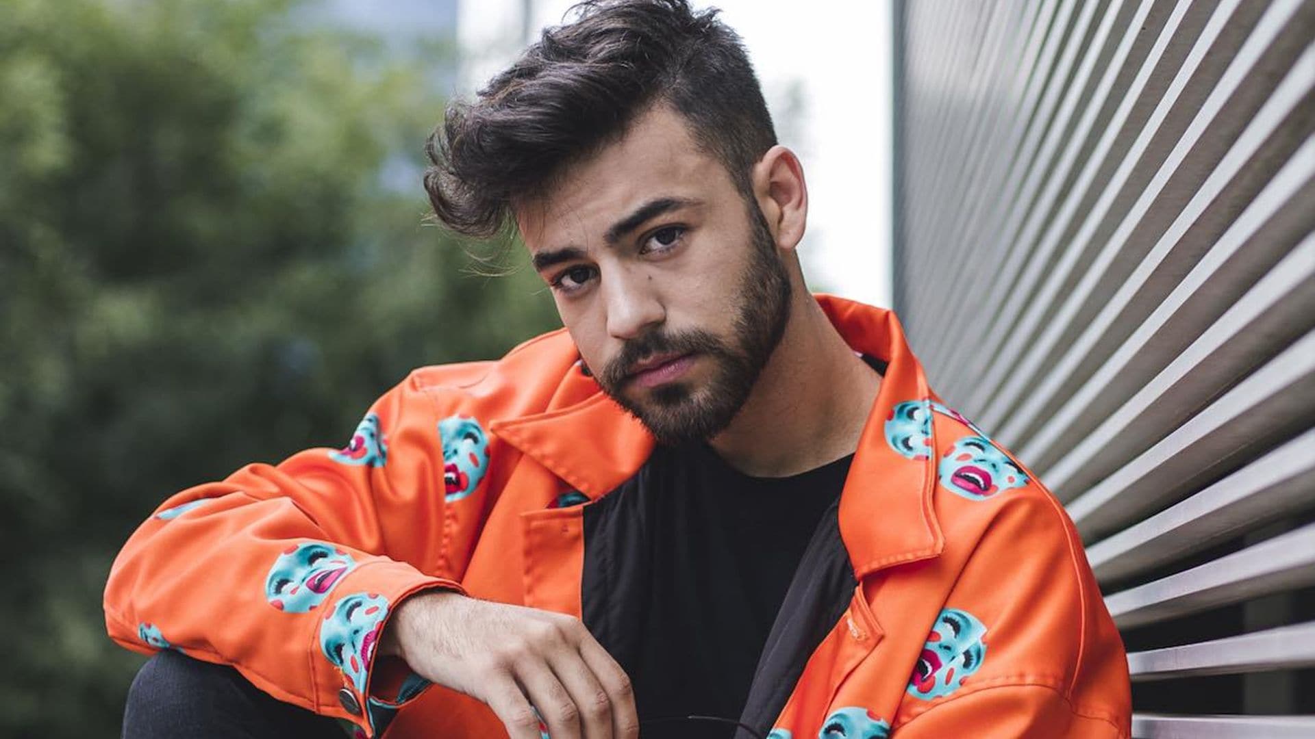 Agoney responde tajante a todas las críticas con 'Black', su segundo 'single'