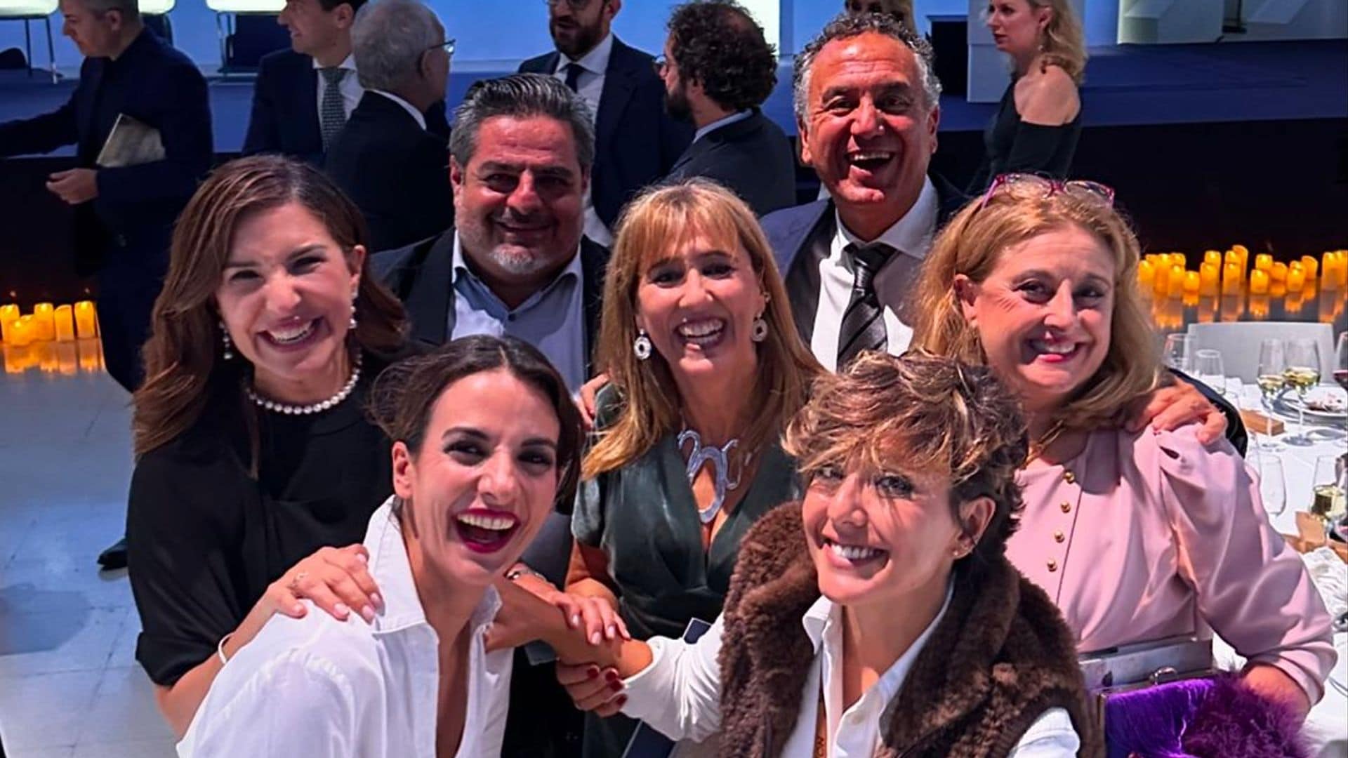 Los Premios Planeta desde dentro: reencuentros, risas y 'selfies' con los Reyes