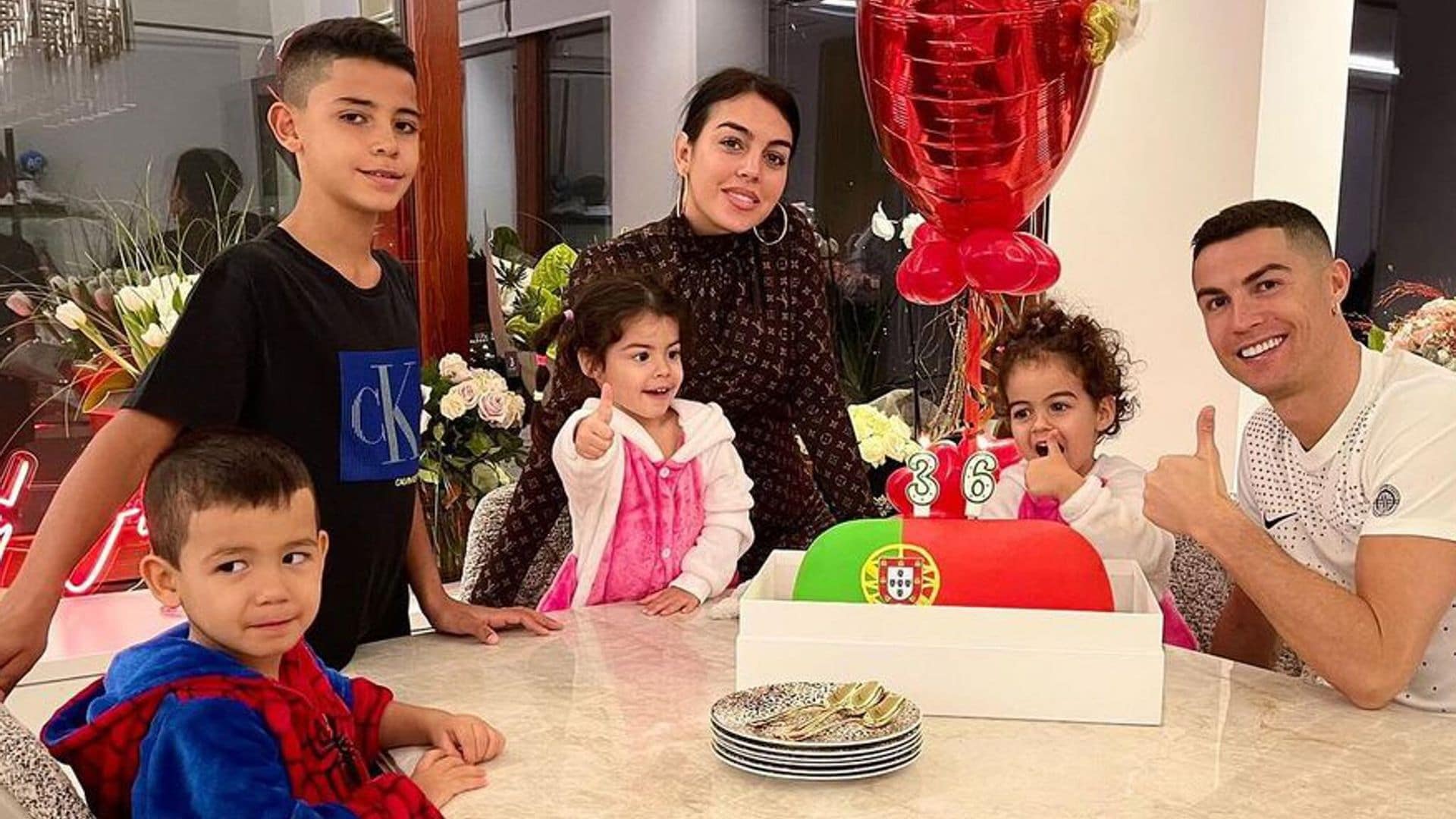 El festejo familiar de Cristiano Ronaldo con Georgina Rodríguez y sus hijos