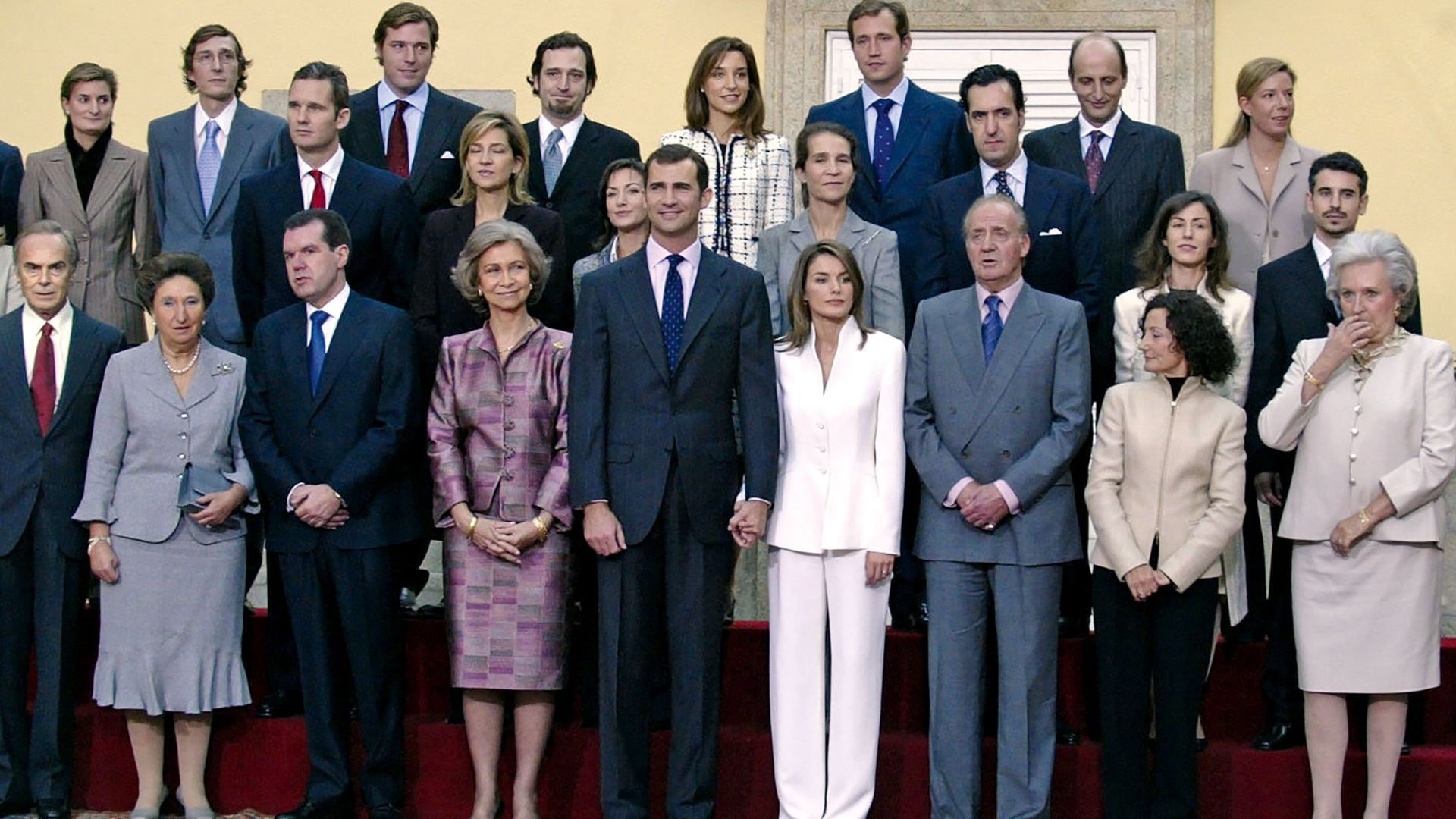 La Familia Real en la pedida de mano de la reina Letizia