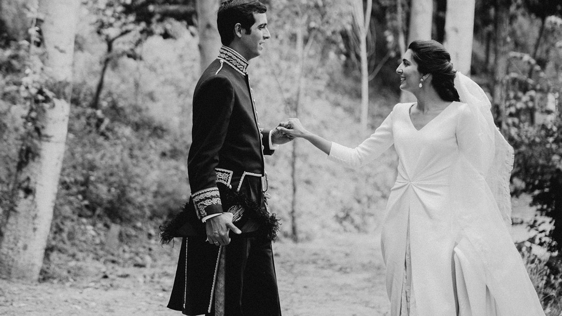 10 trucos para posar como toda una profesional en tus fotos de boda