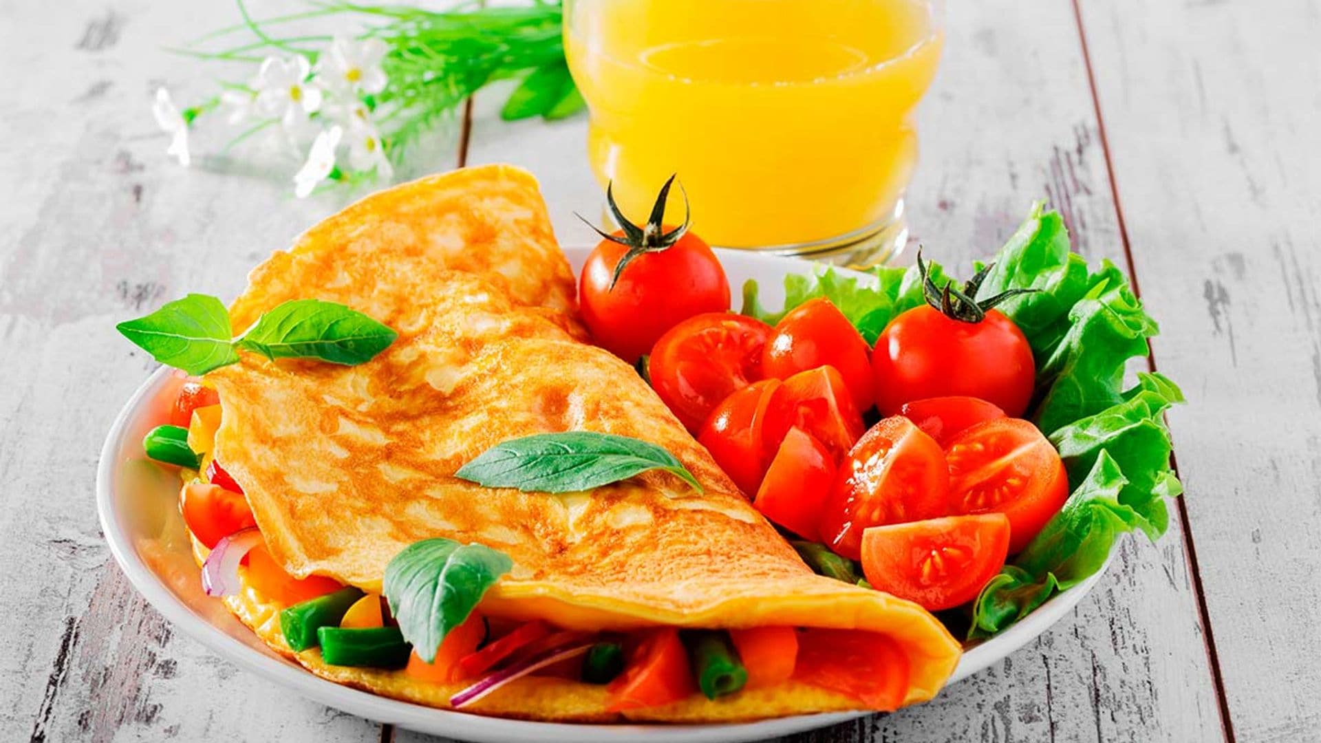 Tortilla vegetal con tomates cherry