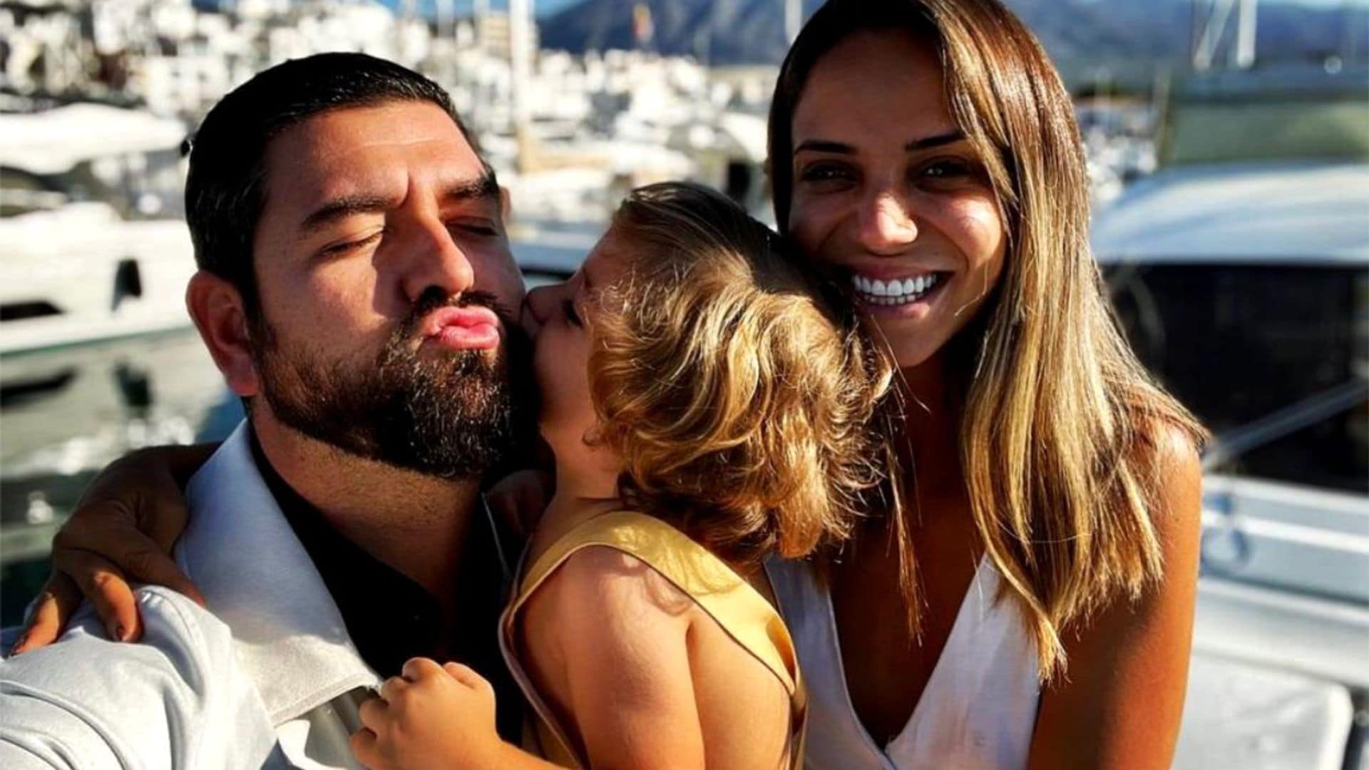 De su historia de amor con Lorena a la devoción por sus niños: así es la familia de Manu Sánchez