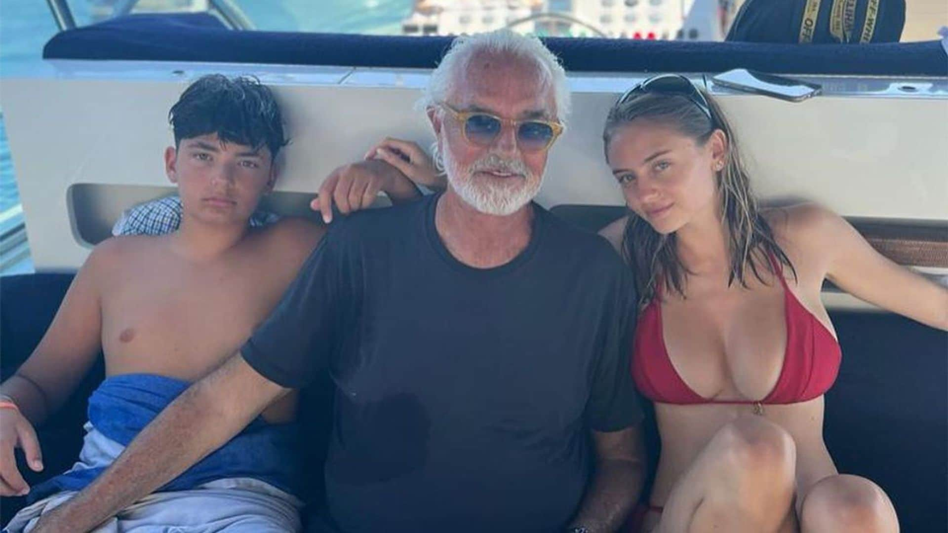 Las significativas imágenes de Flavio Briatore de vacaciones en Mónaco con sus dos hijos