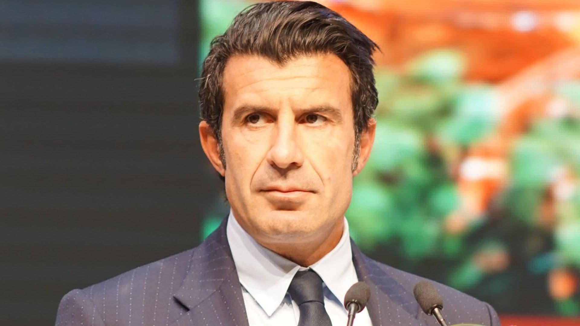 El dolor de Luis Figo en el último adiós a su madre