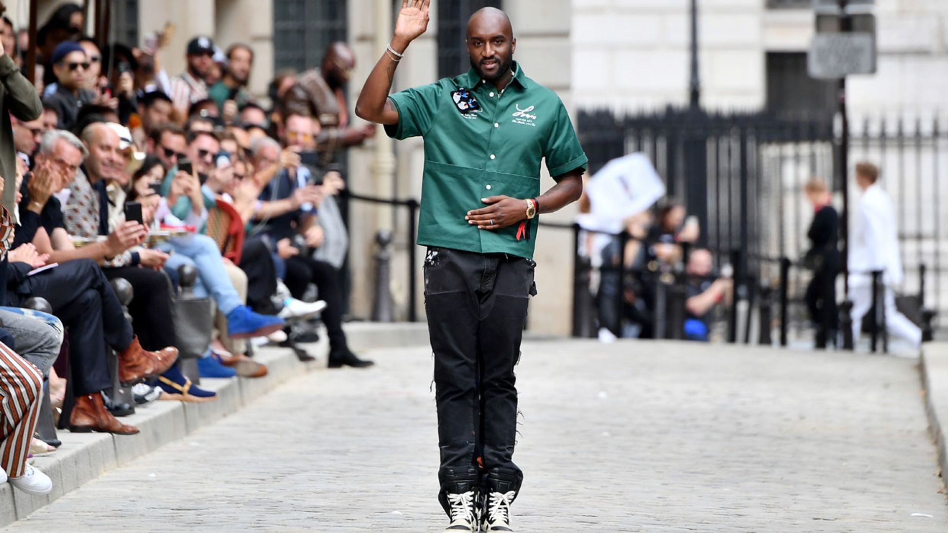 Unas zapatillas de 312.000 euros: el logro póstumo de Virgil Abloh que une moda y solidaridad