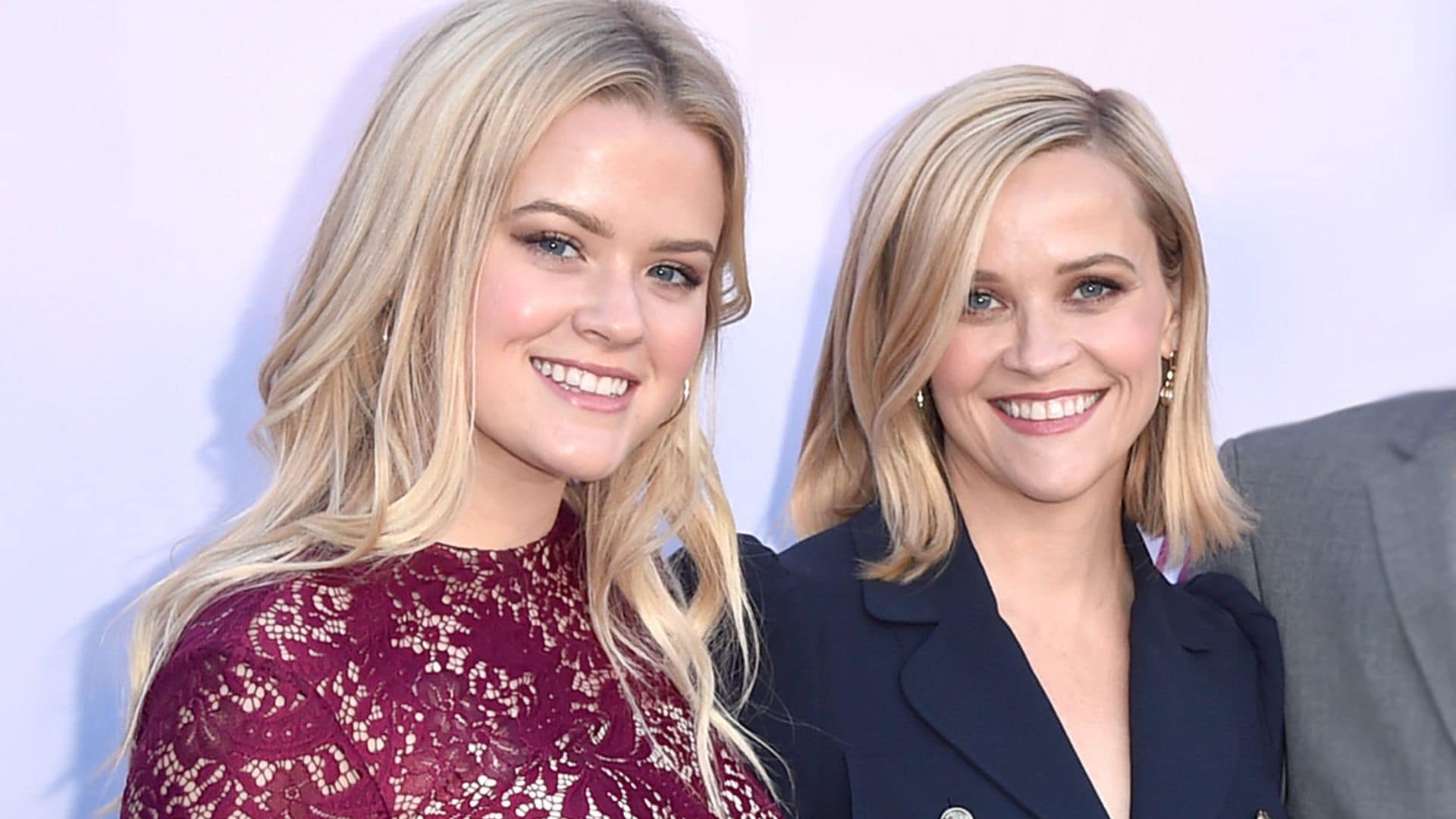 Siete momentos en los que Reese Witherspoon y su hija han parecido hermanas