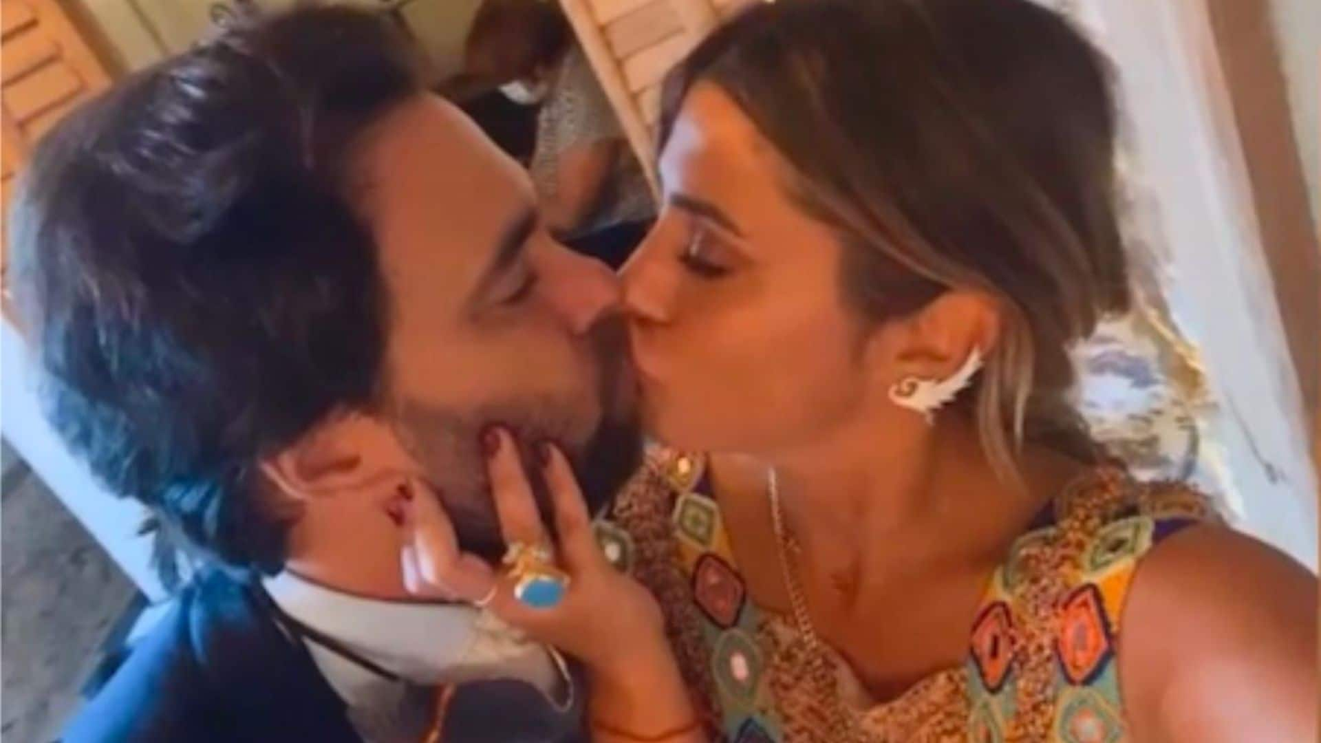 Elena Tablada y su marido viven su momento más romántico ¡comiéndose a besos!