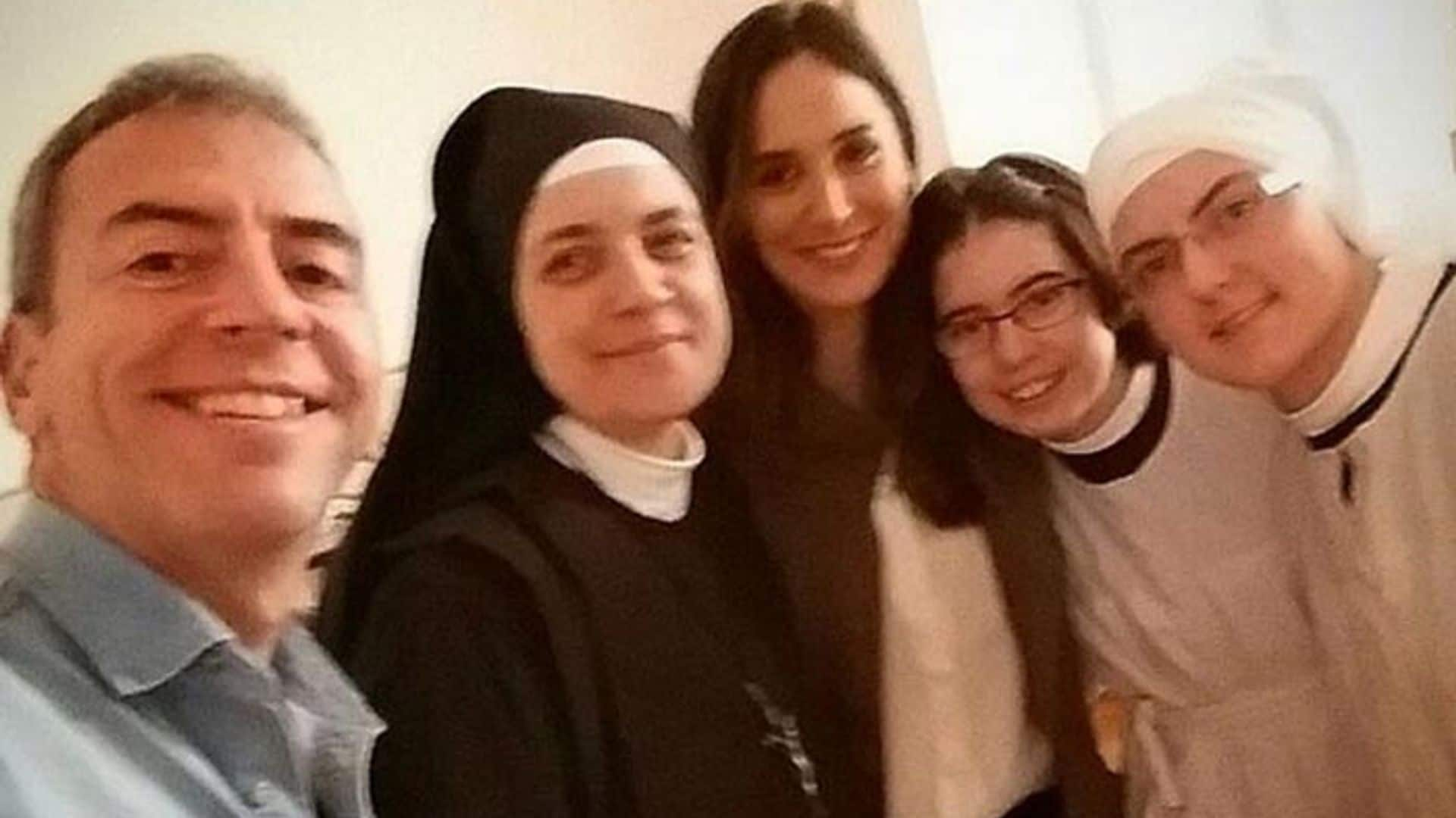 Así ha sido la visita de Tamara Falcó a un convento de clausura