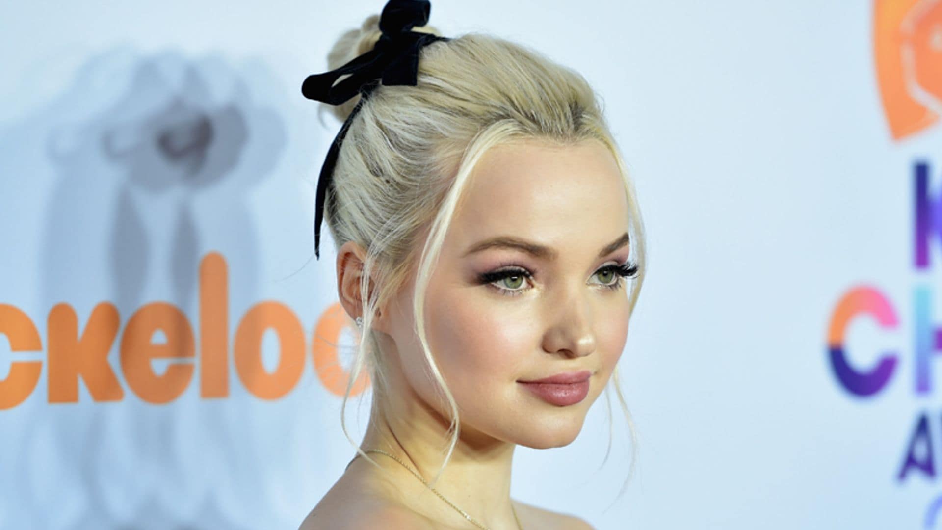 Dove Cameron y estas 'celebs' te llevan de vuelta a los 90 con estos clásicos peinados