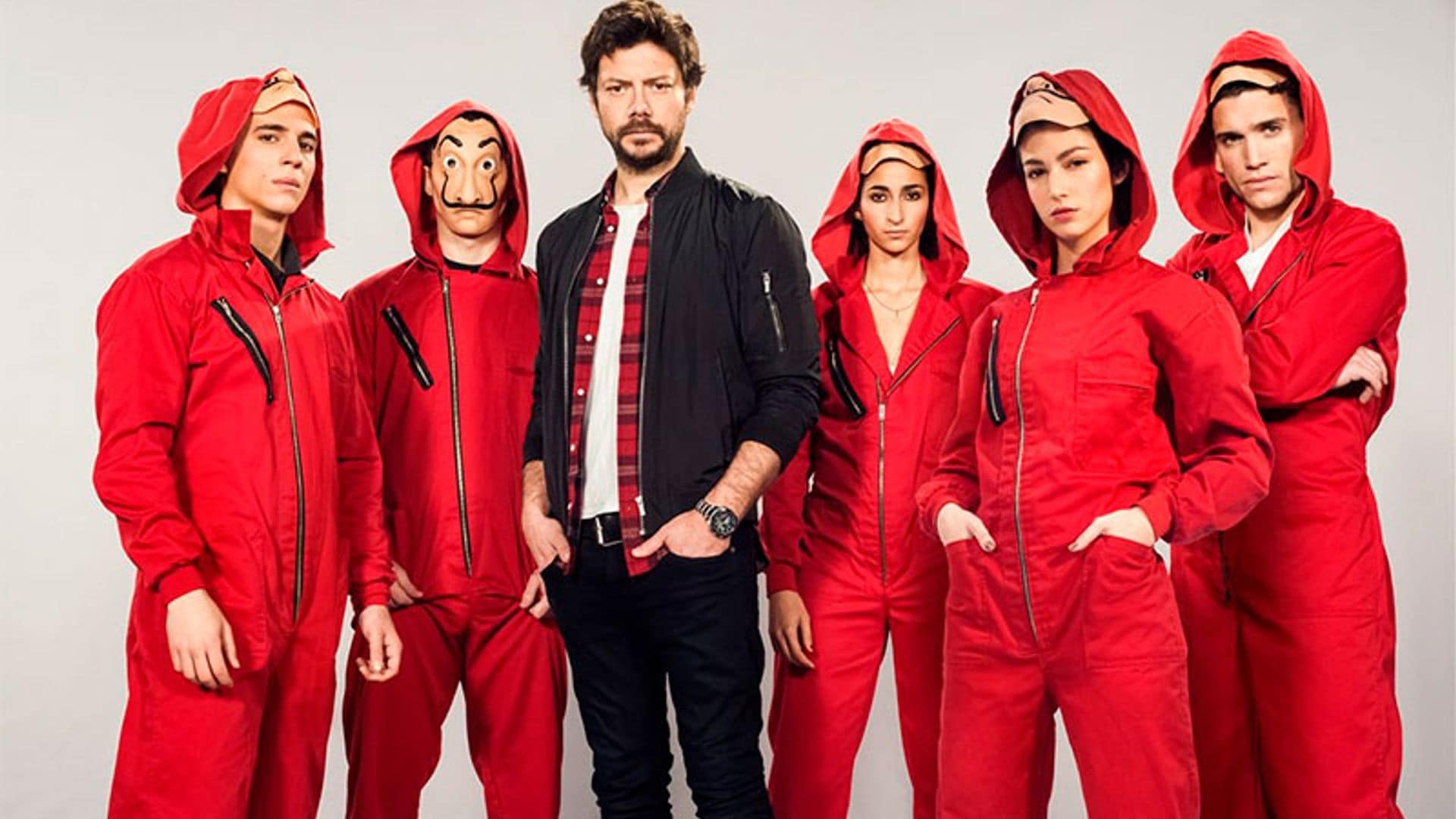 El rodaje de 'La Casa de Papel' aterriza en Madrid con una sorprendente lluvia de billetes