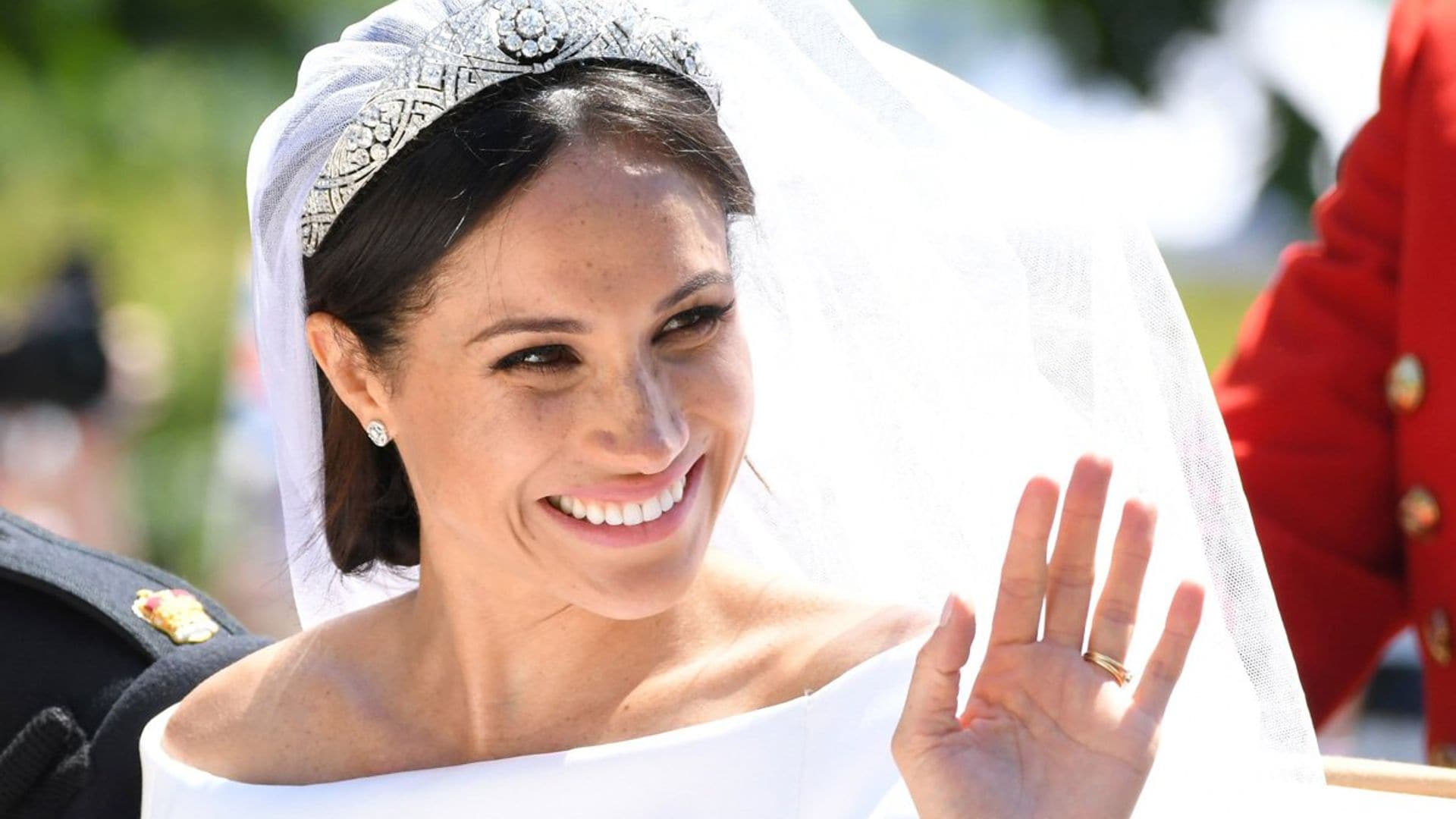 El vestido de novia de Meghan Markle sigue inspirando a novias y diseñadores