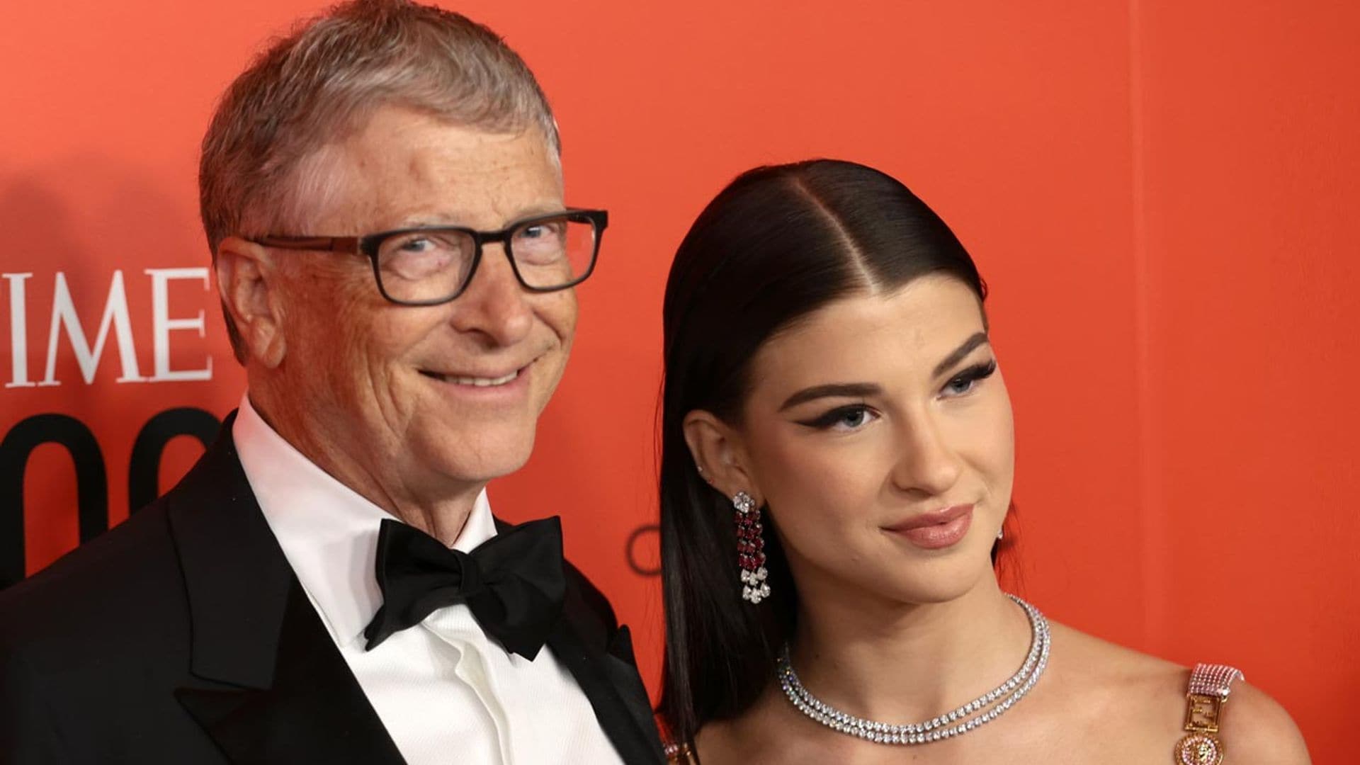 Estudiante de danza, fan de la lectura y los viajes... así es Phoebe, la hija de Bill Gates que conquista los flashes