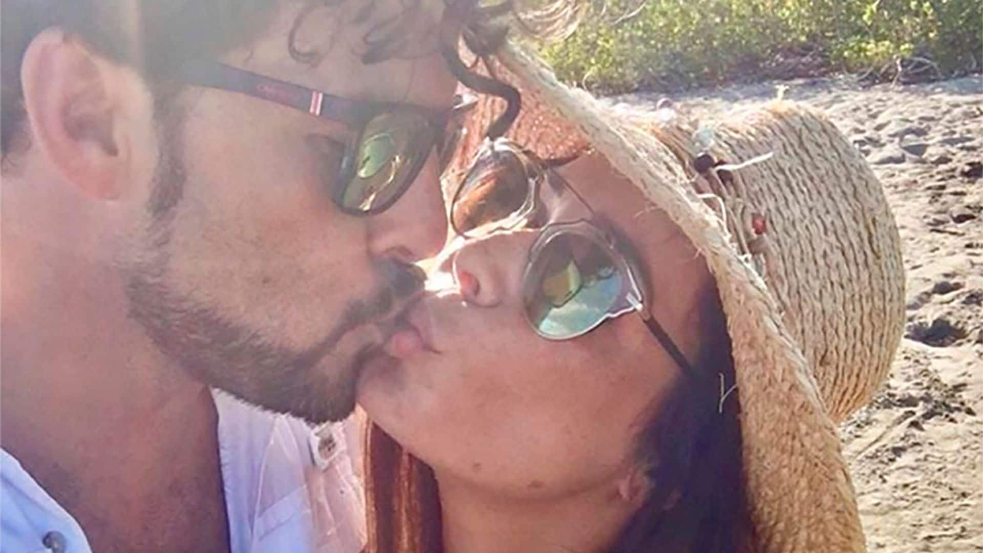 La boda sorpresa de Gerardo Bazúa, ex de Paulina Rubio y padre de su hijo