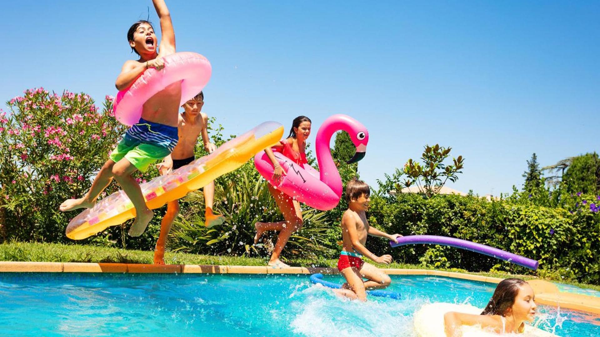 Cómo organizar una fiesta en la piscina con tus hijos