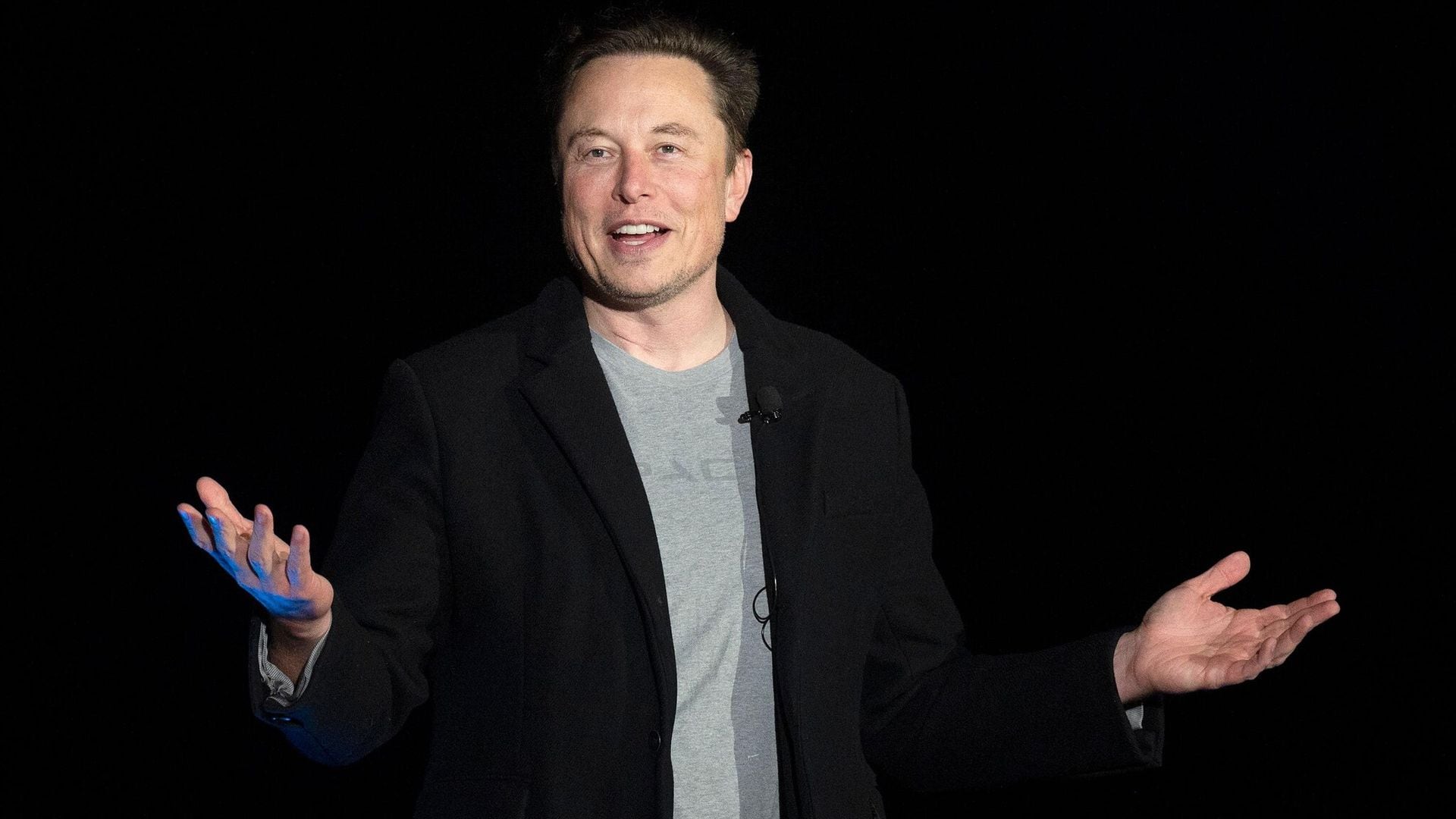Elon Musk, el hombre más rico del mundo, revela que no tiene casa