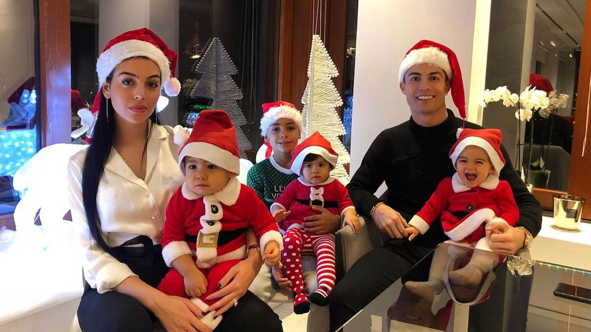 El espectacular 'house tour' navideño de Georgina Rodríguez