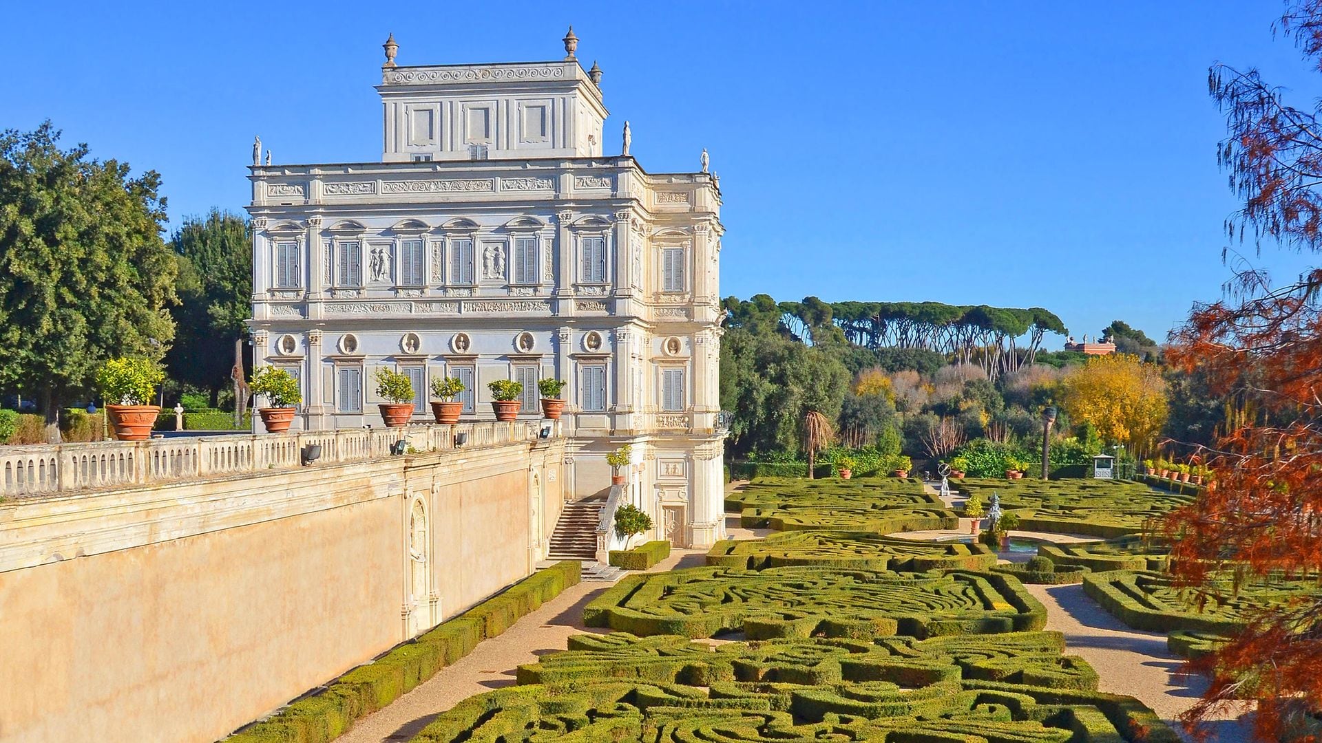 Los lugares desconocidos que los Reyes están descubriendo en su visita a Roma y Nápoles