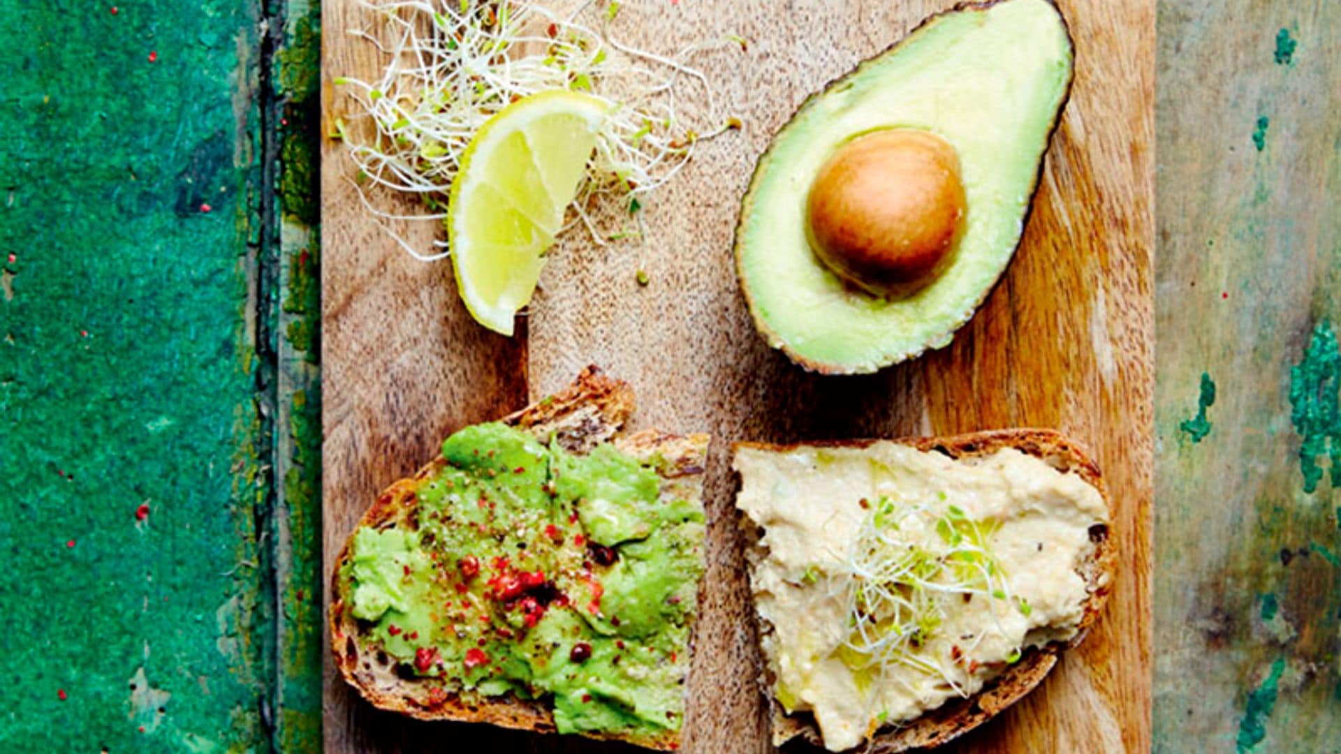 Tostas de guacamole y crema de berenjena