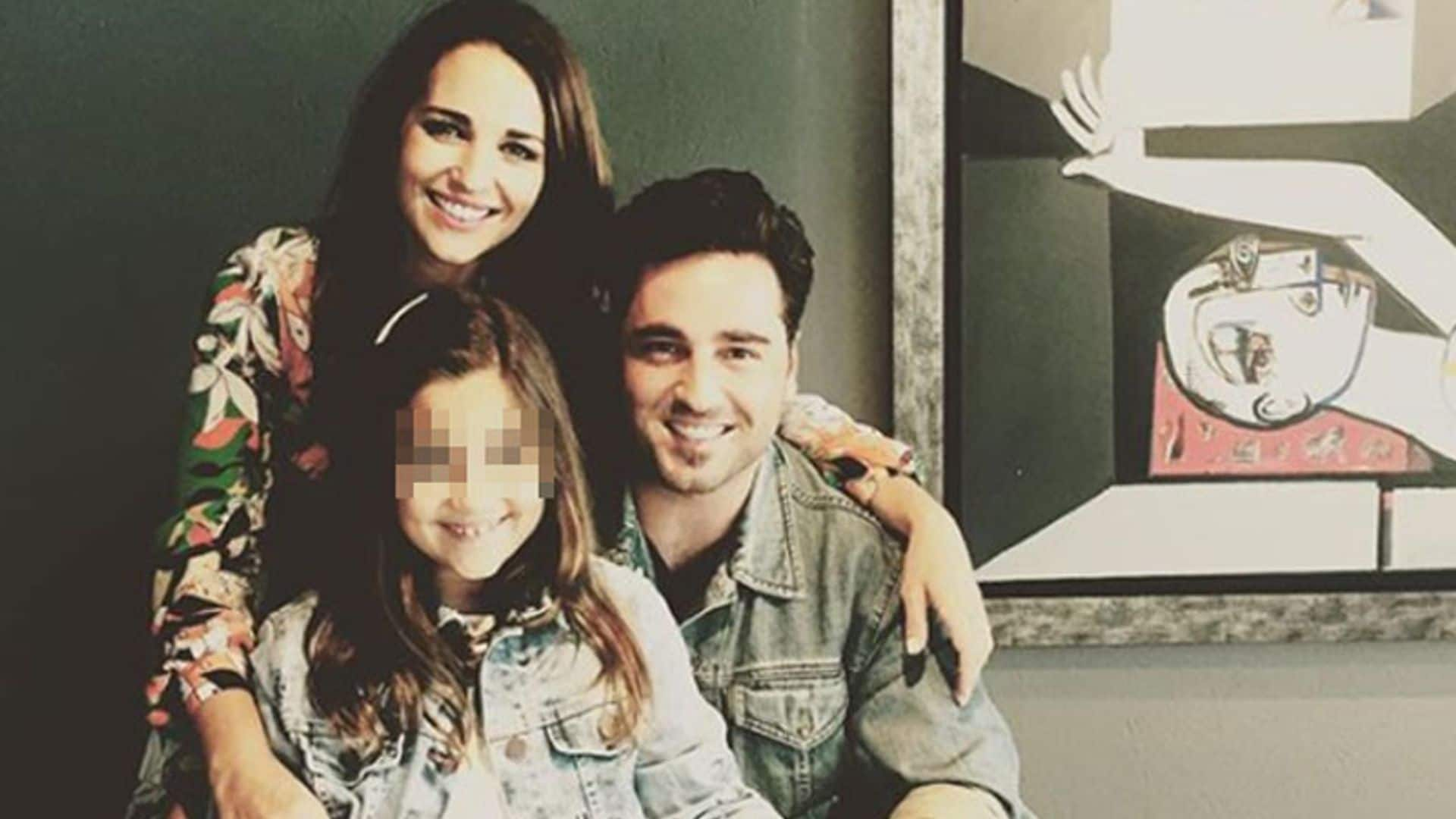 Paula Echevarría y David Bustamante posan juntos y en familia horas antes de la comunión de Daniella