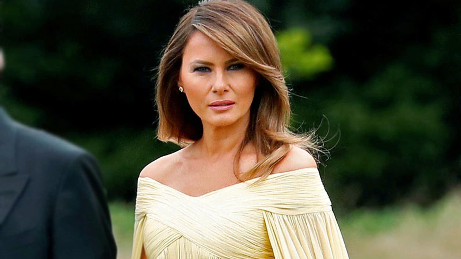 Los detalles que no se vieron del nuevo vestido de alfombra roja de Melania Trump