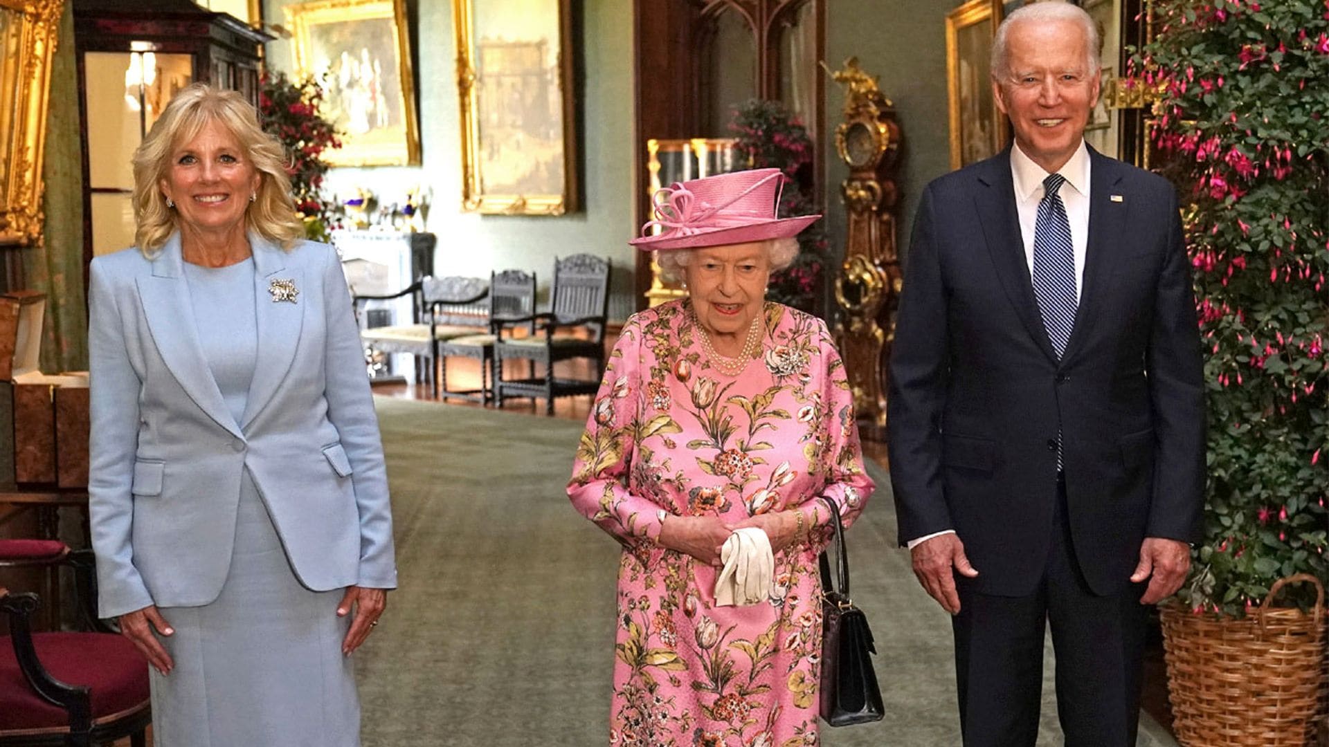 Joe y Jill Biden toman el té con Isabel II en el castillo de Windsor