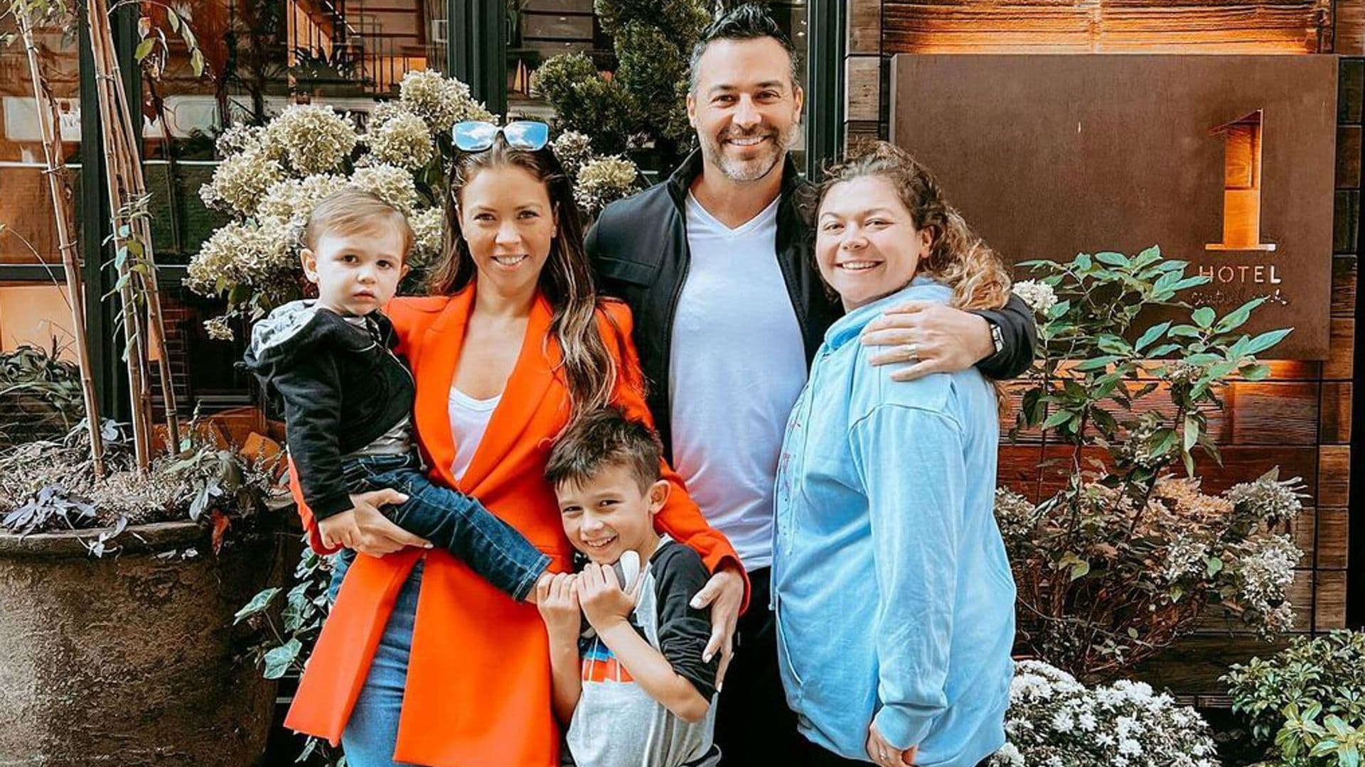 Ximena Duque conoce por primera vez a la hija mayor de su esposo y su nieto