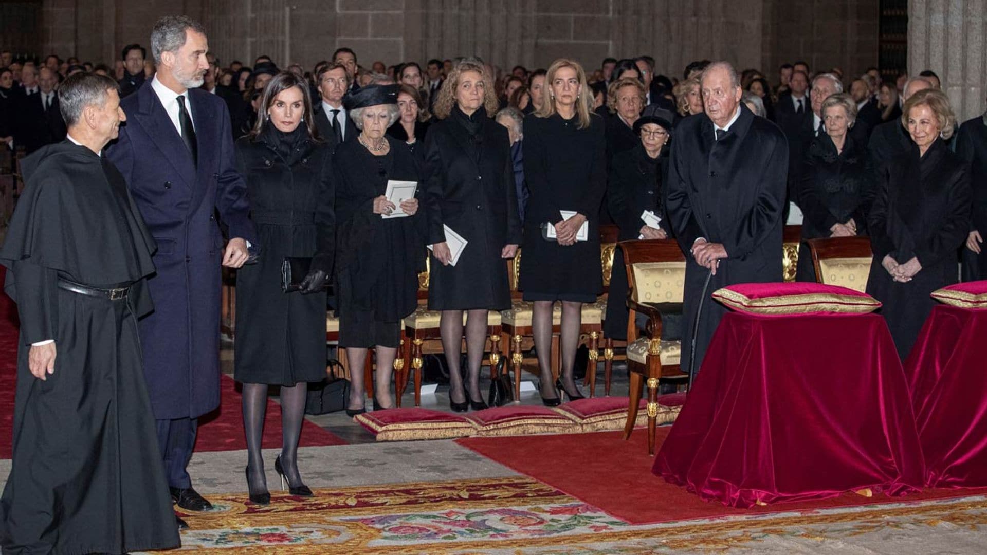 ¿Veremos a los reyes Felipe y Letizia con don Juan Carlos y doña Sofía en el funeral de Isabel II?