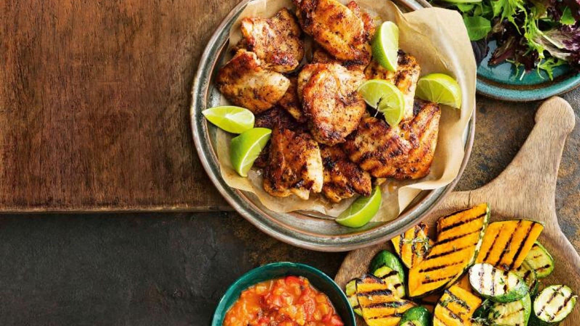 Pollo cajún con salsa picante de tomate