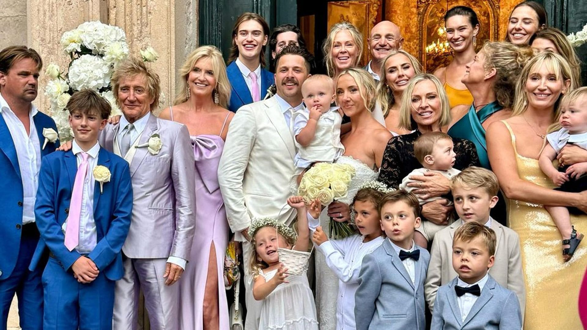 Rod Stewart celebra con sus ocho hijos y tres nietos la boda de su hijo Liam