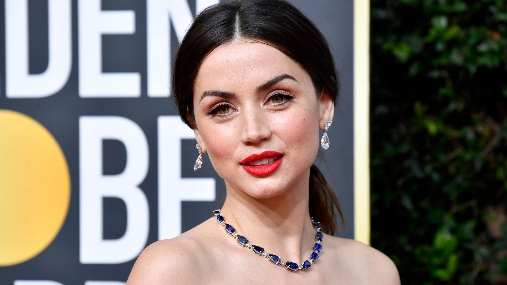 77th annual golden globe awards arrivals