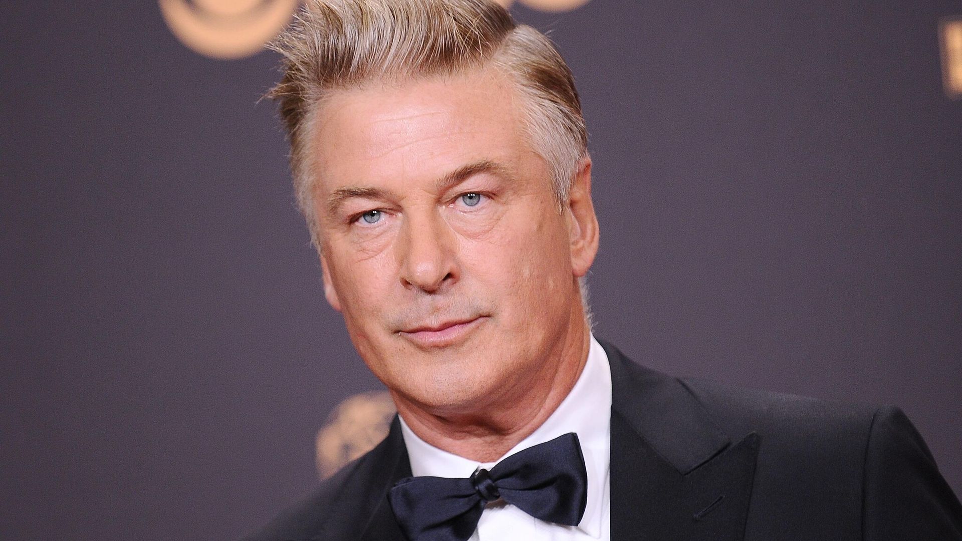 Alec Baldwin es acusado de homicidio involuntario por la muerte de Halyna Hutchins