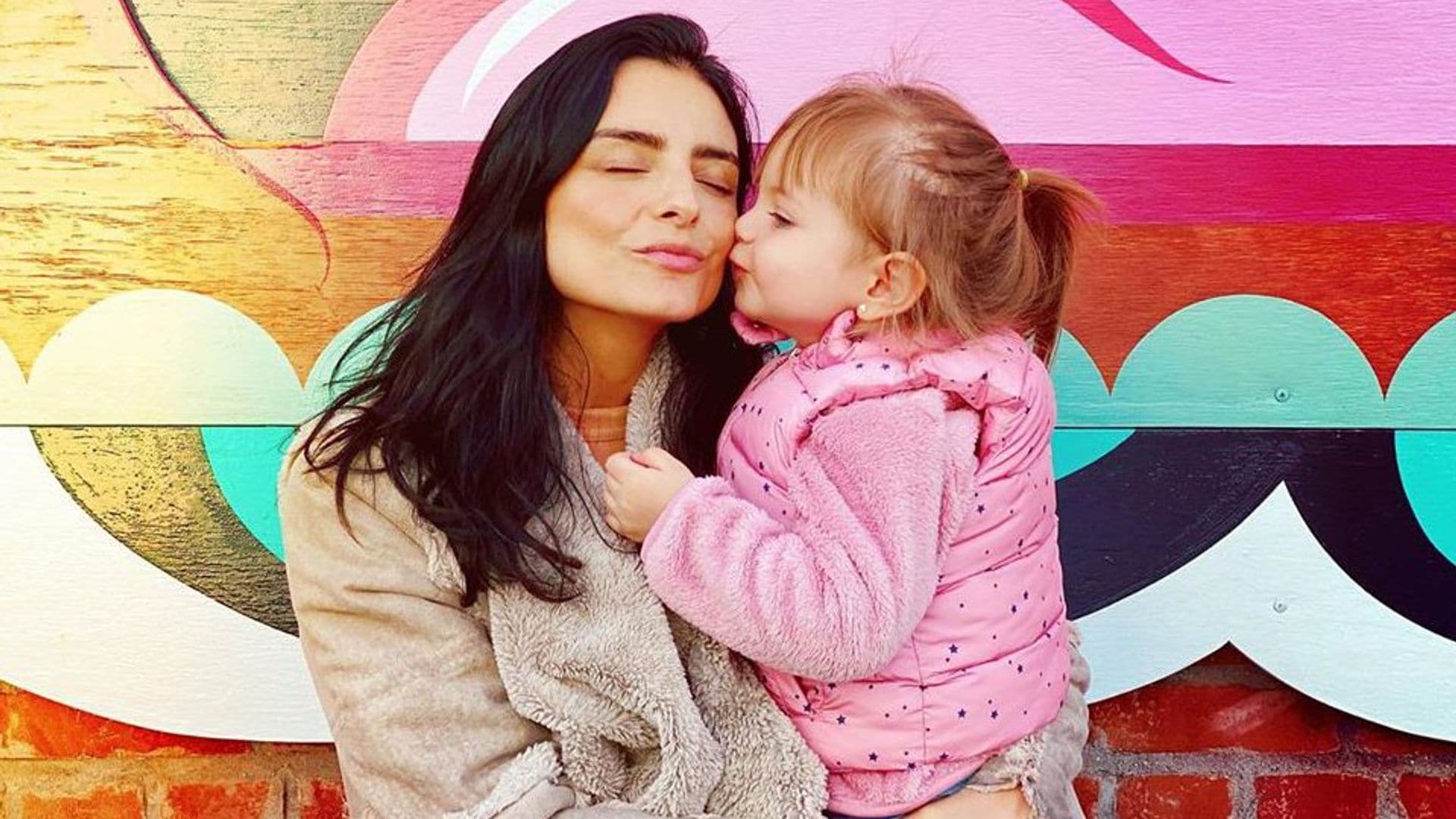 Kailani, hija de Aislinn Derbez, y su tierna travesura navideña