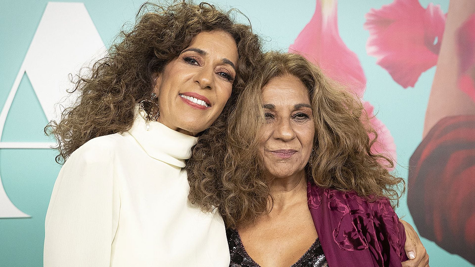 'Fue tan difícil perderlo tan pronto', la emoción de Alba Flores y sus tías Lolita y Rosario en el homenaje a Antonio Flores