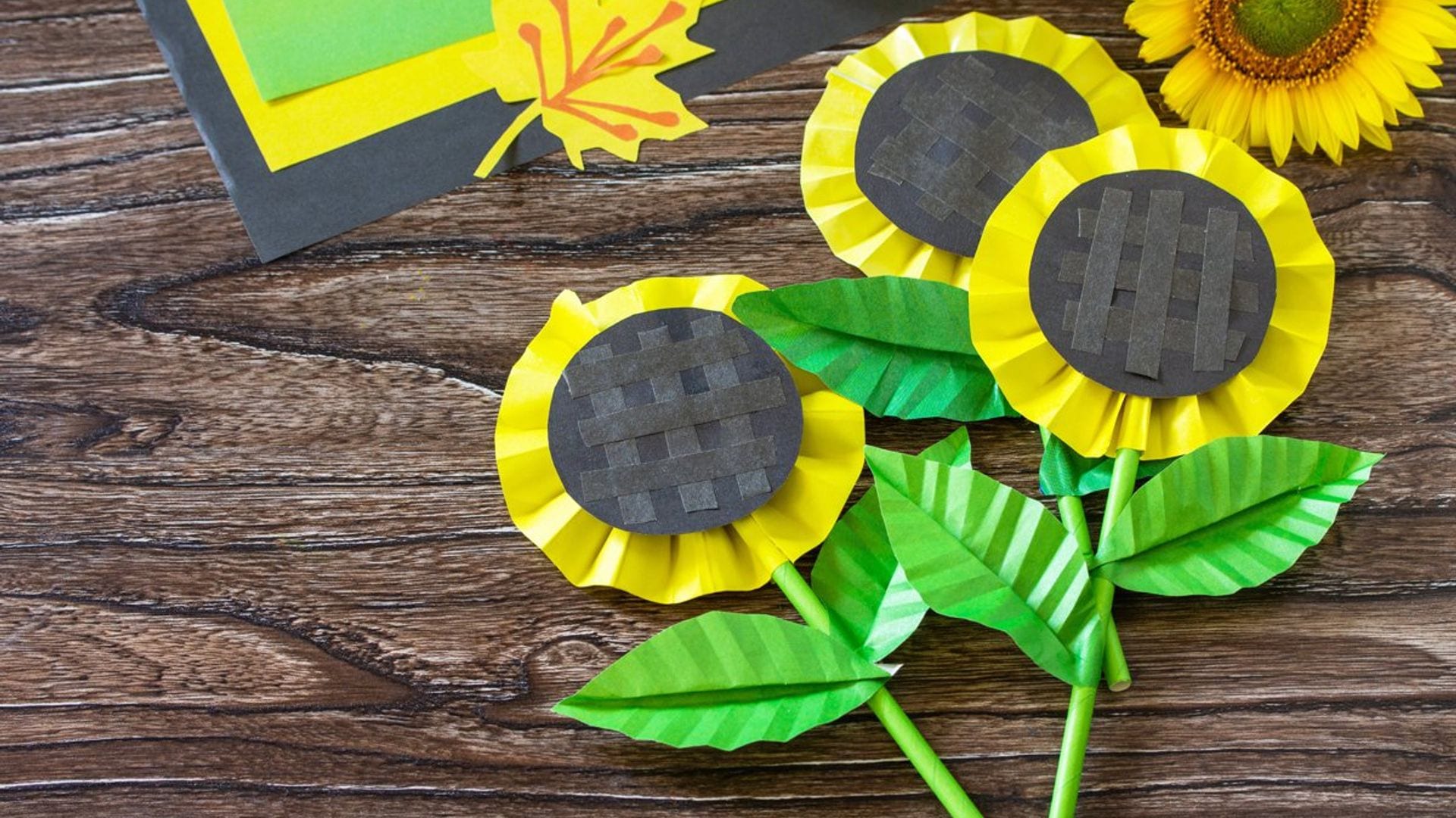 Cómo hacer girasoles de papel para despedir las vacaciones