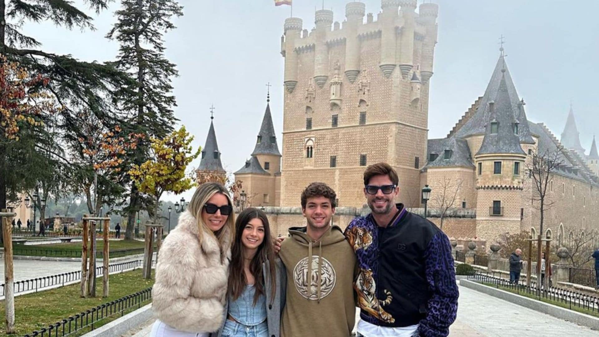 William Levy con su ex, Elisabeth Gutiérrez, y sus hijos visitan Segovia: ¿reconciliación a la vista?