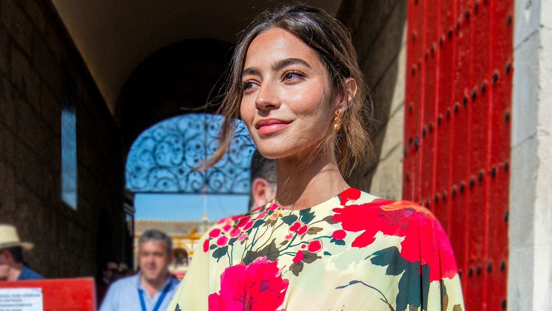 El look de invitada con alpargatas de Rocío Crusset es ideal cuando no vistes de flamenca en la Feria