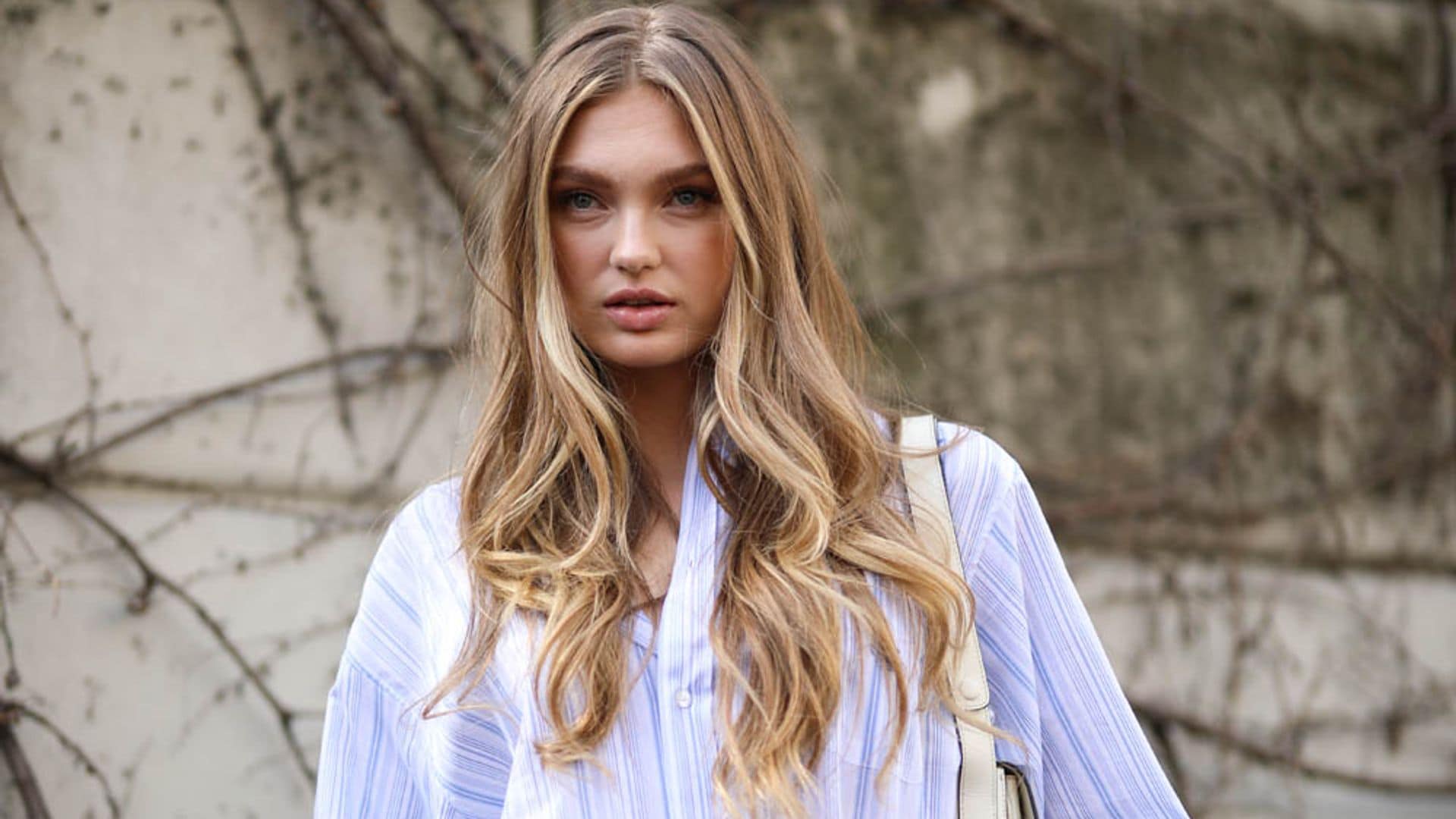 Romee Strijd cambia de look y se apunta al corte que triunfará entre las chicas de pelo largo