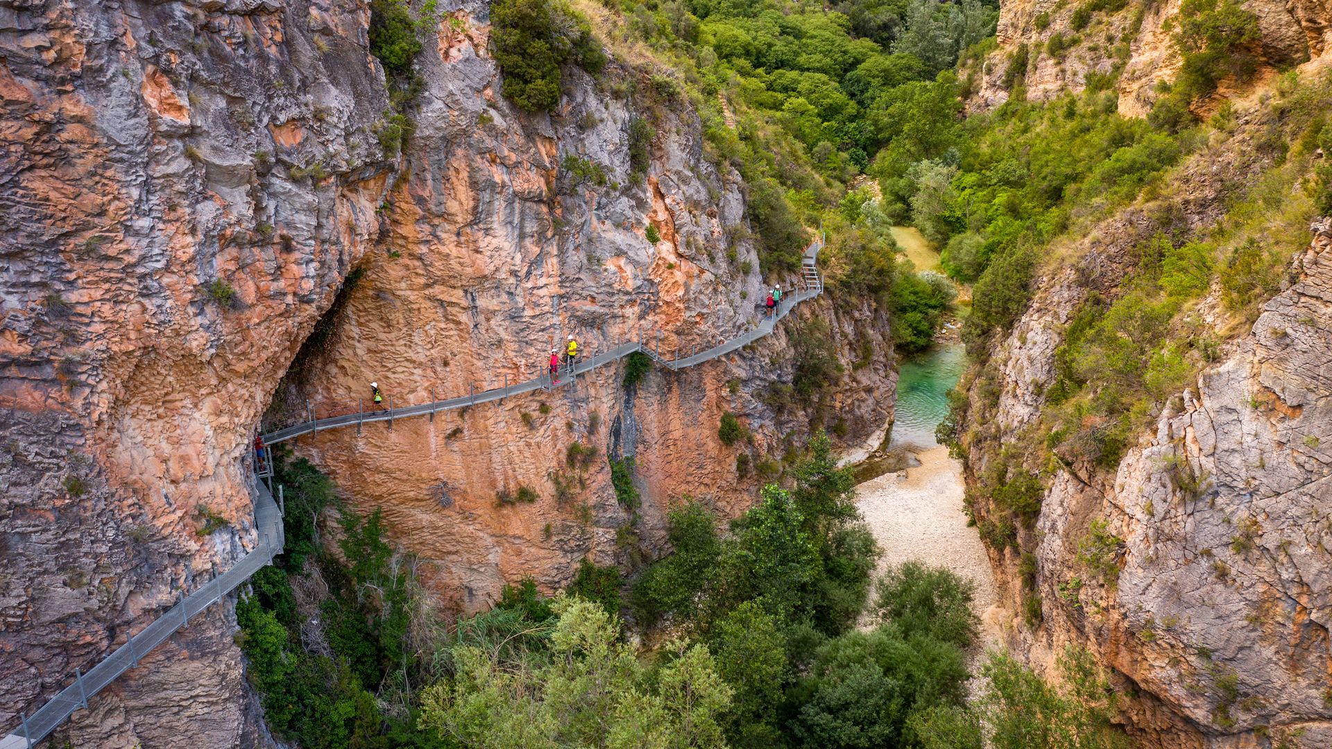 La mejor ruta de pasarelas para principiantes: el cañón del río Vero en Huesca