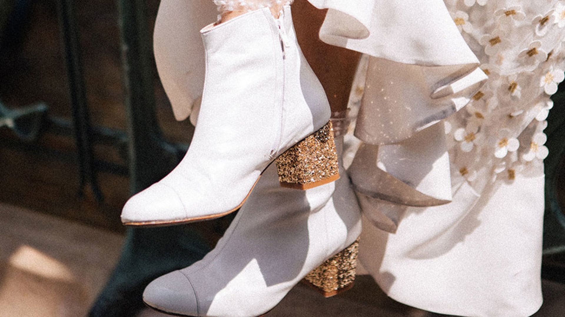 ¿Blancos o metalizados? 10 botines básicos para novias rockeras