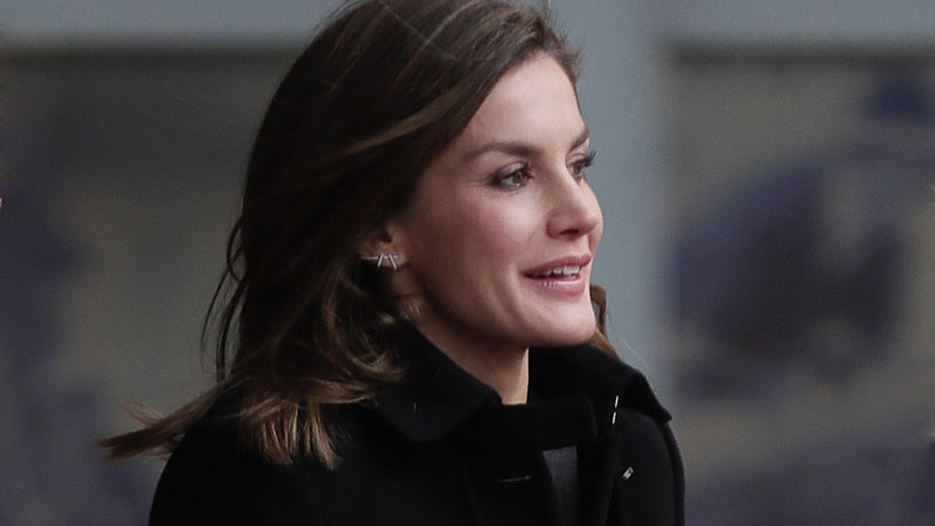 Doña Letizia estrena el año haciendo un guiño a su pasado como periodista