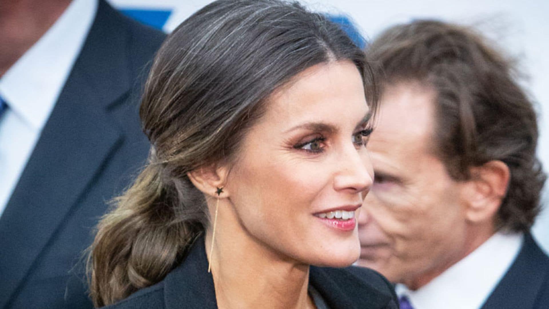 Las canas de doña Letizia, a debate