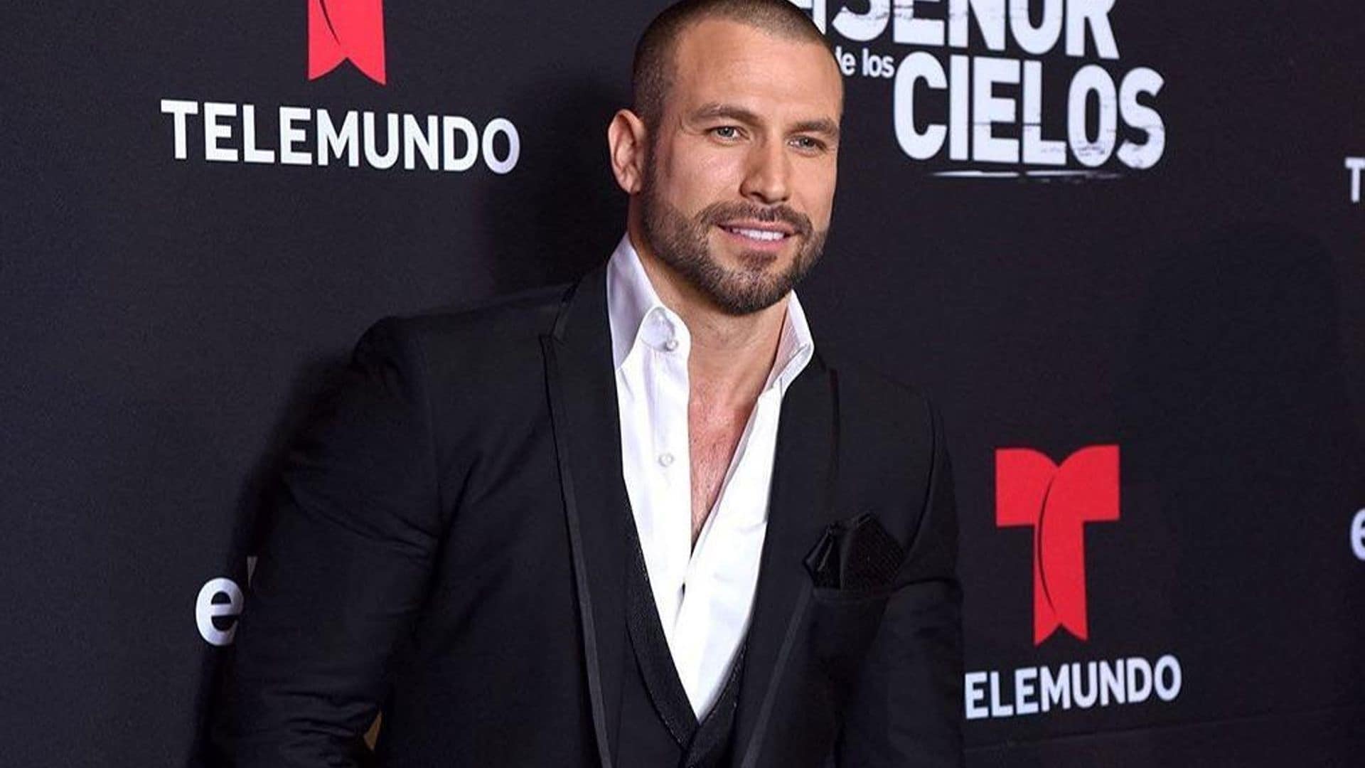 Rafael Amaya reaparece en un video y causa furor entre sus seguidores