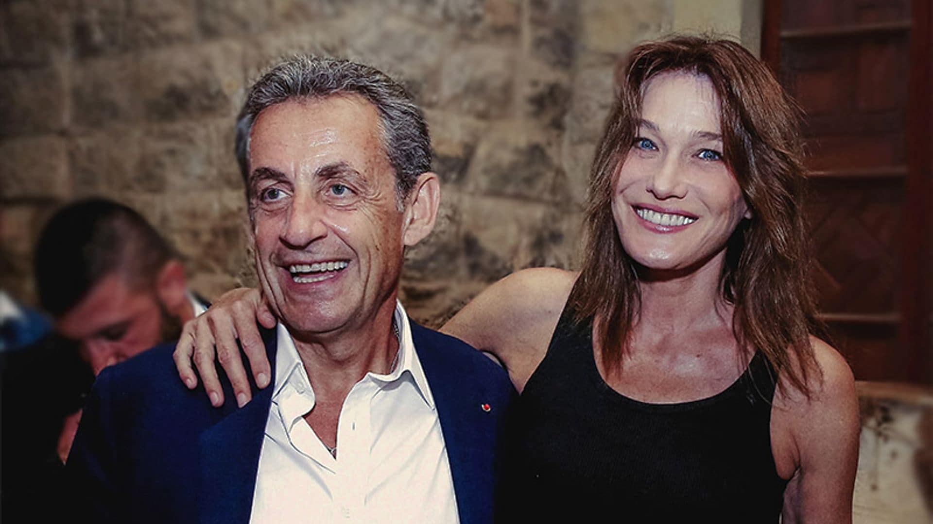 Carla Bruni se deshace con la imagen más 'canalla' de Sarkozy