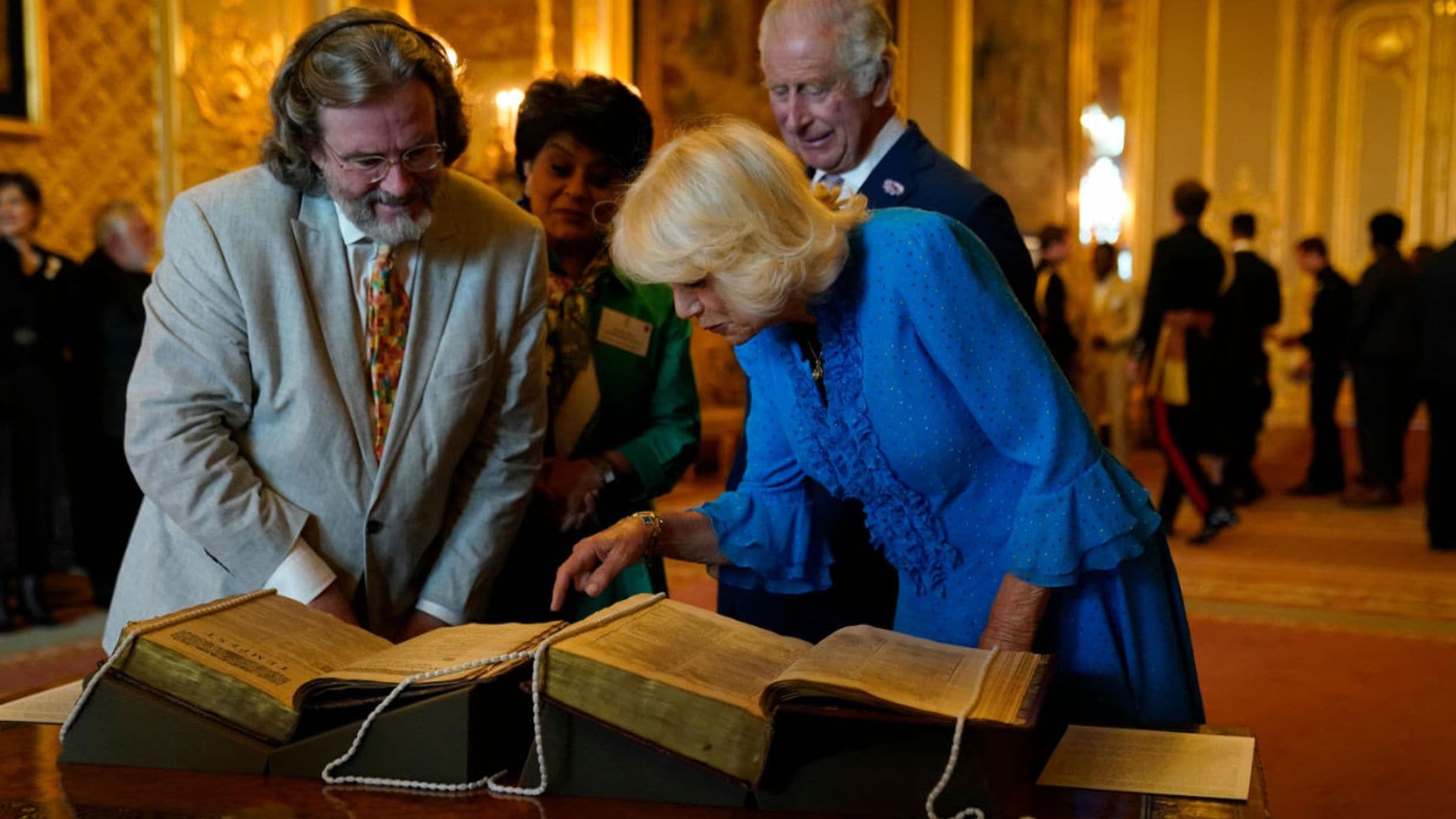 La cita que ha reunido a Carlos III con actrices como Judi Dench o Helena Bonham Carter